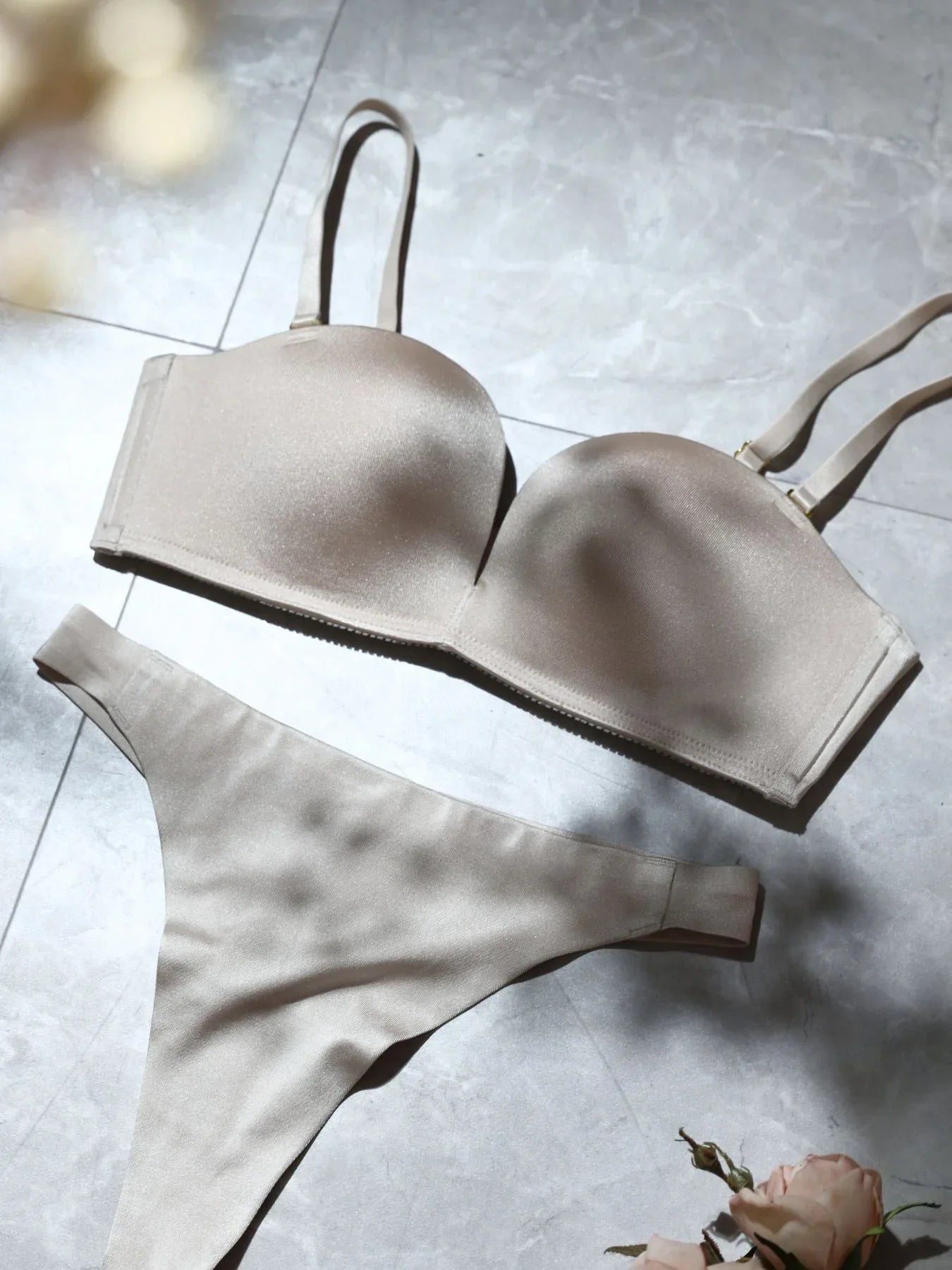 【Re;by Reinest】【GHサイズ】DIVA BRA series Seamless Bra/シームレス単品ブラジャー - 【公式】247Lingerie