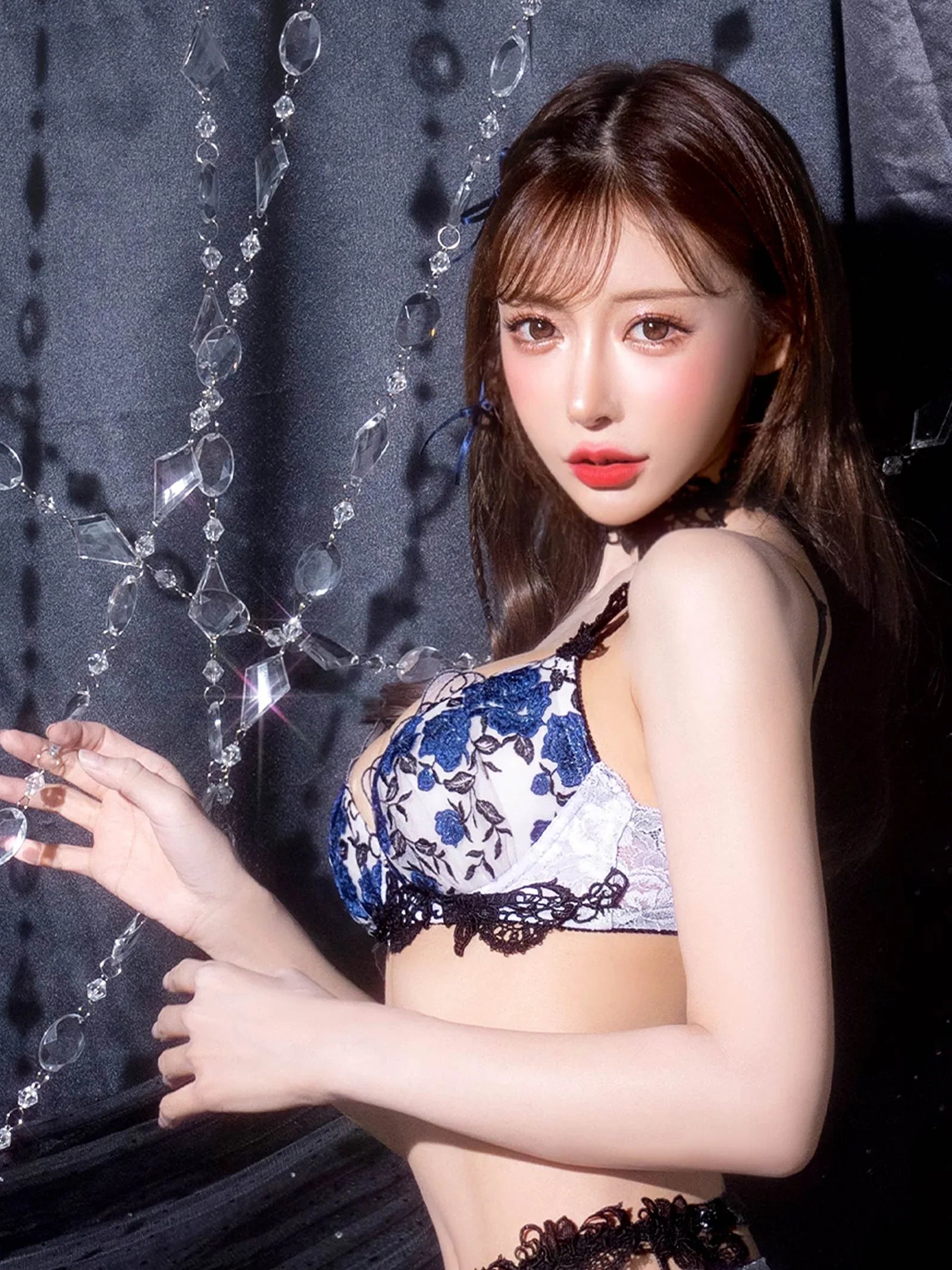 【明日花キララプロデュース/WhipBunny】Gorgeous Shine Rose Choker Bra&Shorts / Blue ゴージャスシャインローズブラ&ショーツ/ブルー - 【公式】247Lingerie