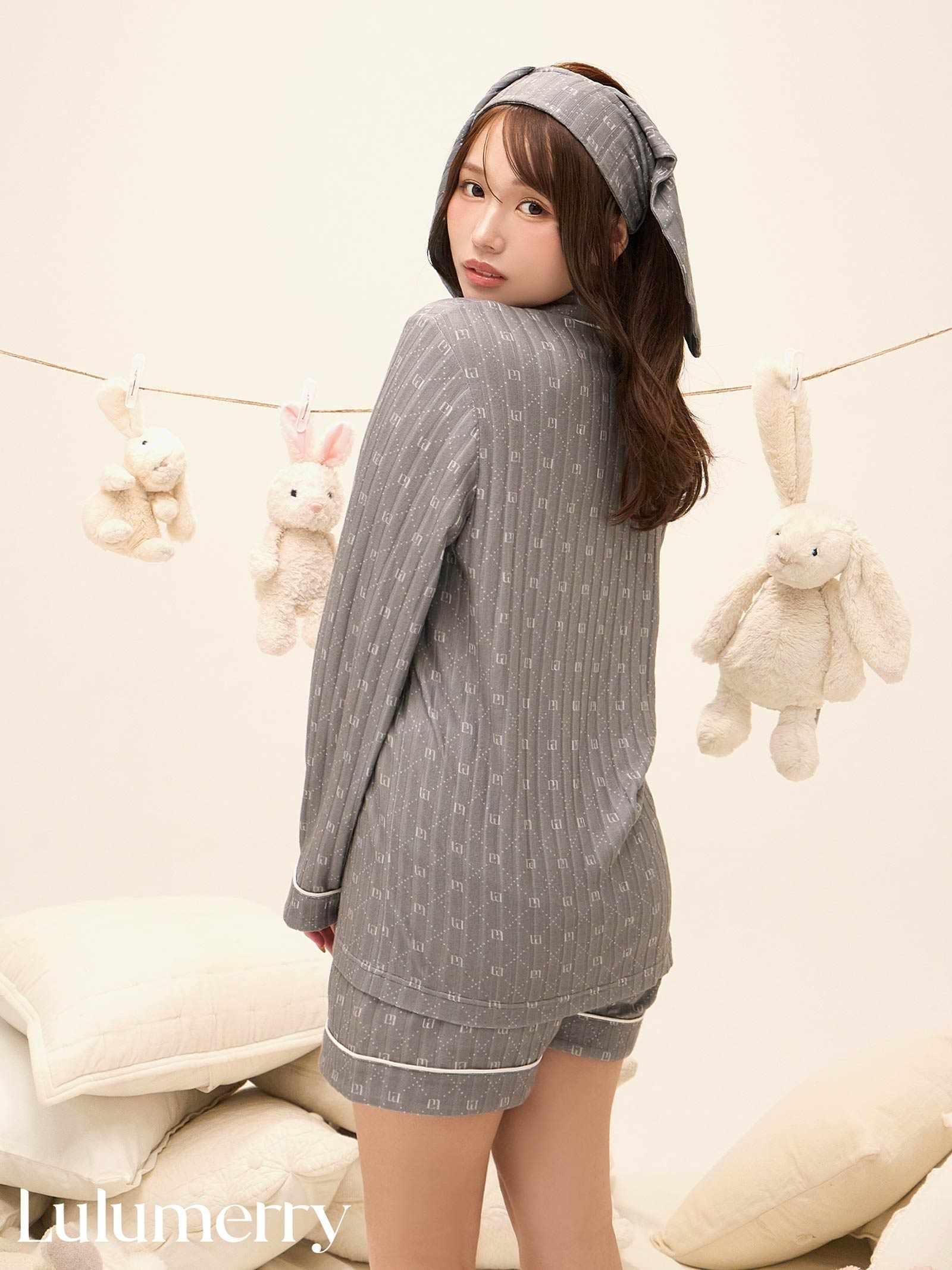 【YouTuber流那プロデュース/Lulumerry】モノグラムラビット ルームウェア レディーストップス&ショートパンツ&ヘアバンドセット /グレーラビット(GRAY)