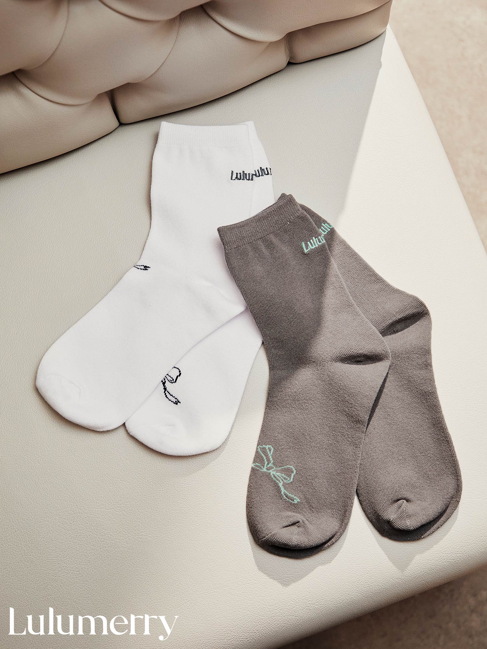 【YouTuber流那プロデュース/Lulumerry】リボン&バックロゴソックス