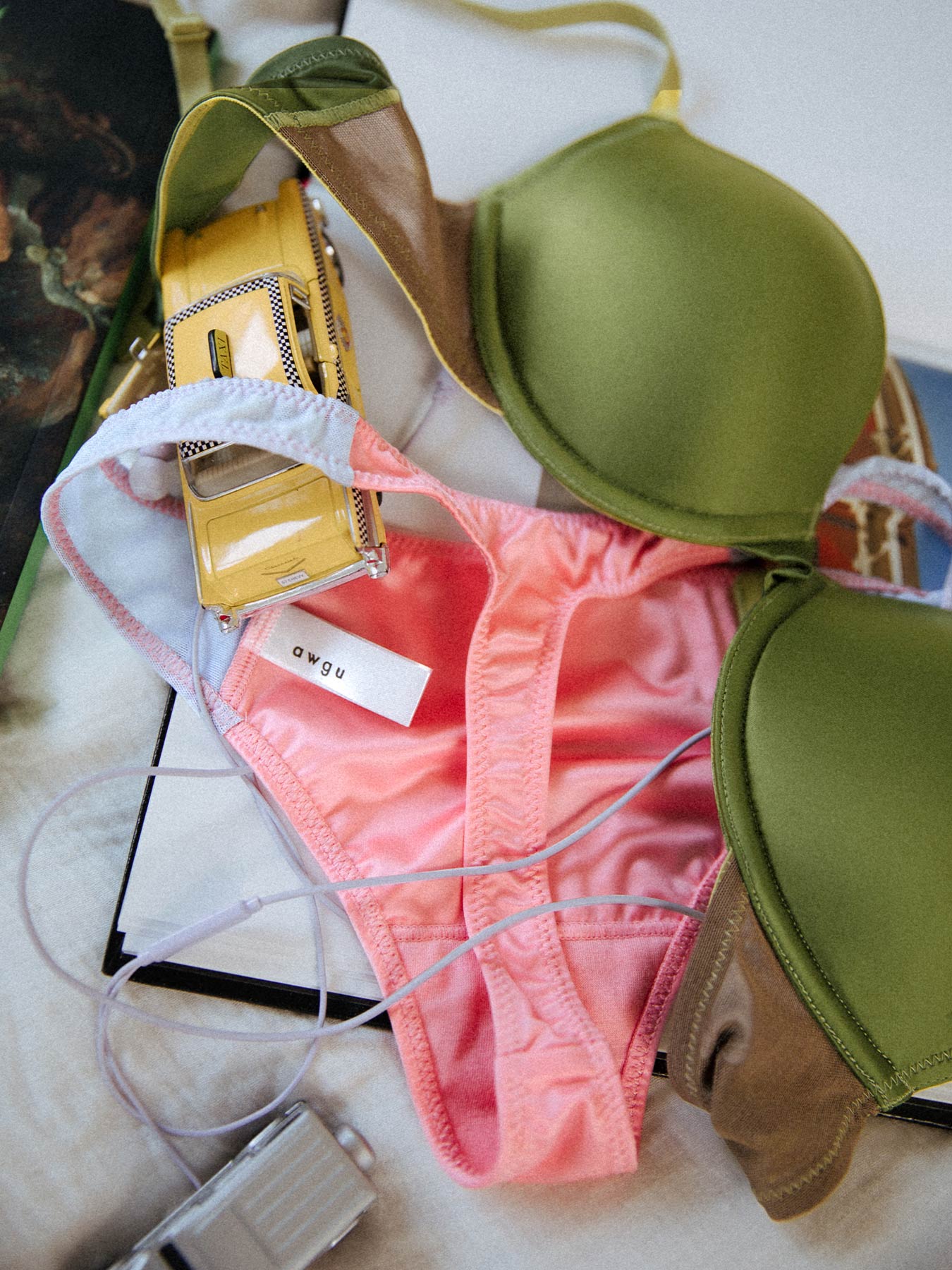 【Alisa Uenoプロデュース/awgu】LUXURY Series Tバック - 【公式】247Lingerie