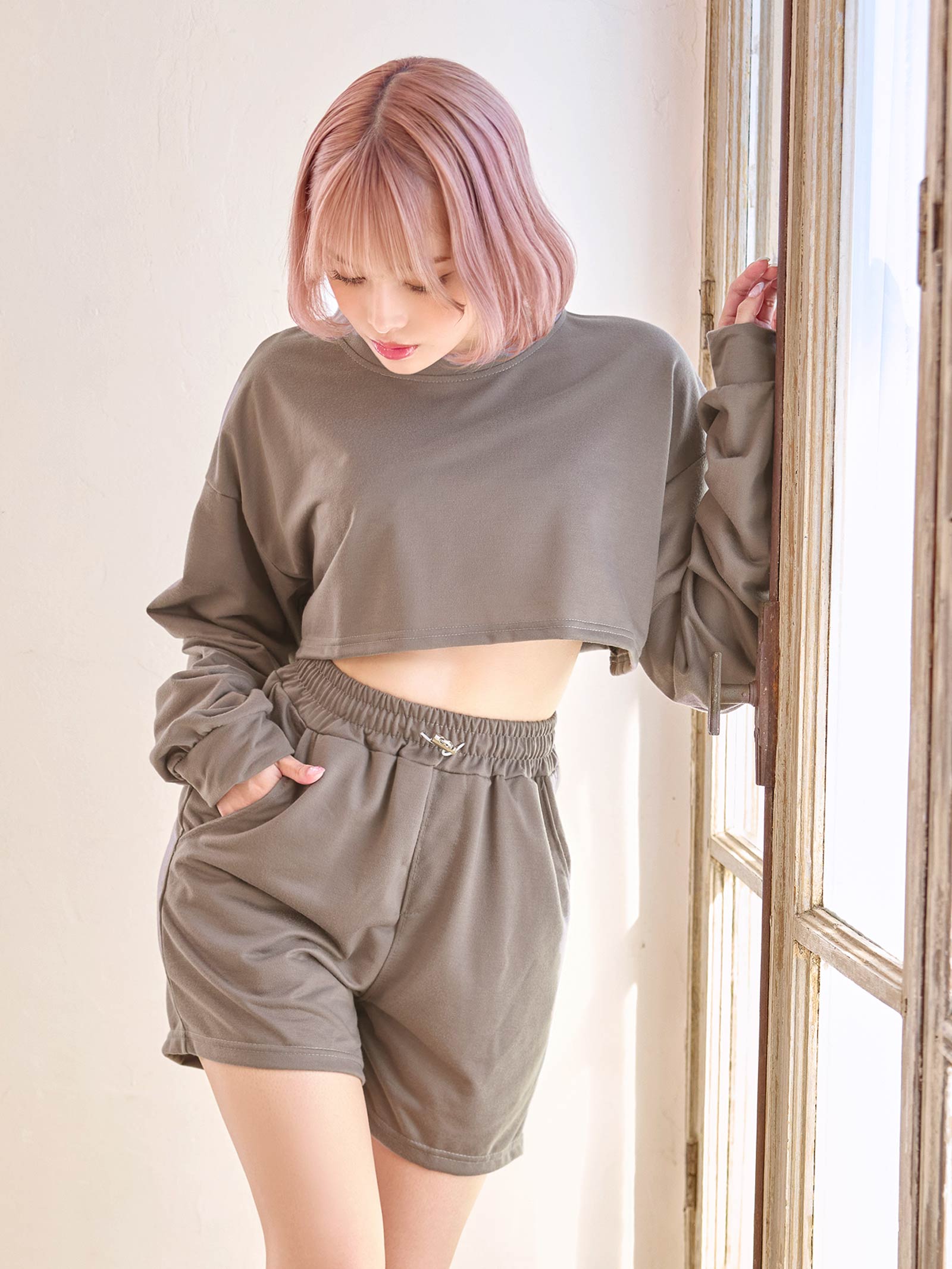 9/17新作!クロップド丈スウェットトップス&ショートパンツルームウェア
