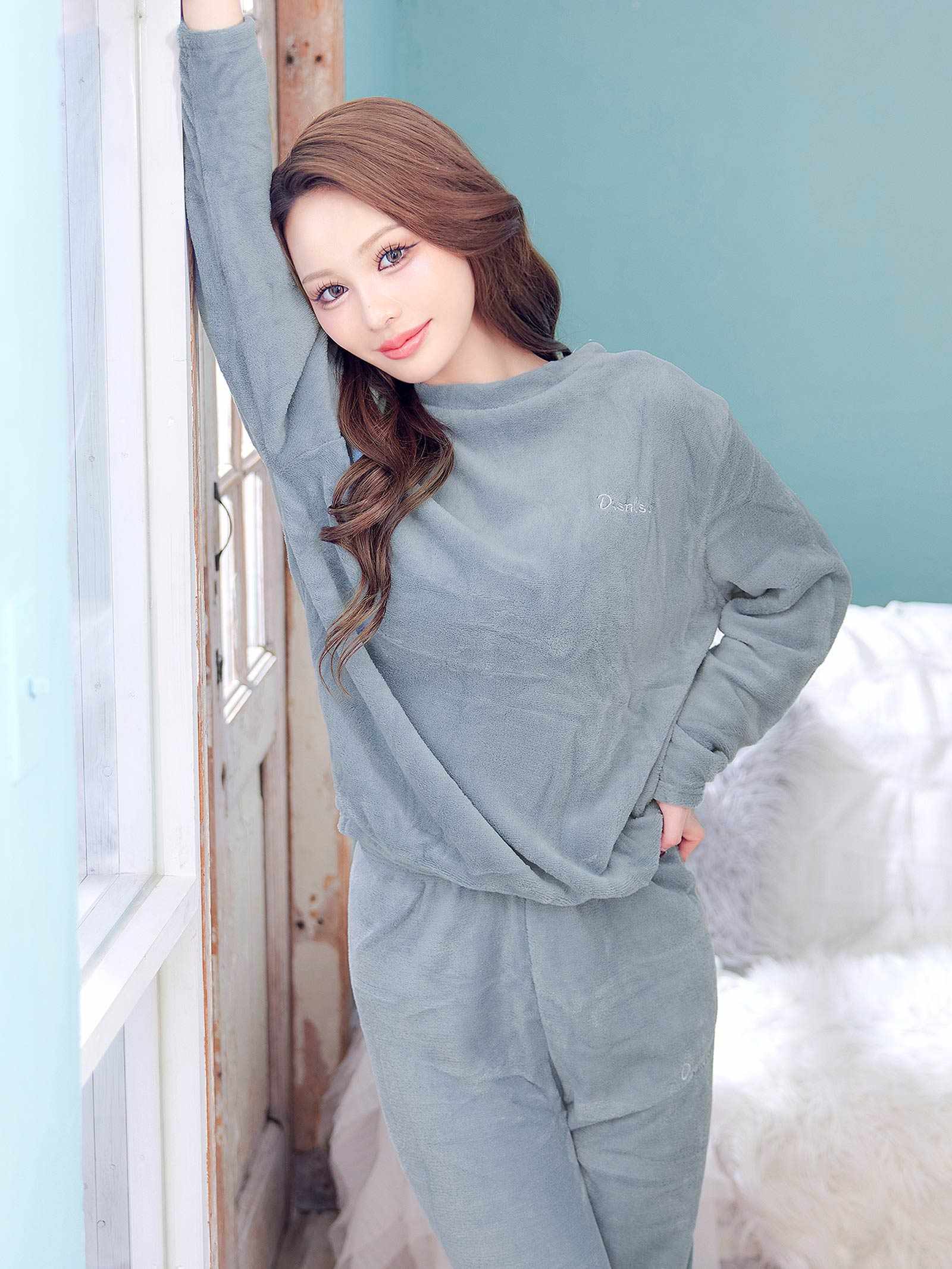 12/26新作!もこもこロゴ刺繍トップス&ロングパンツルームウェア