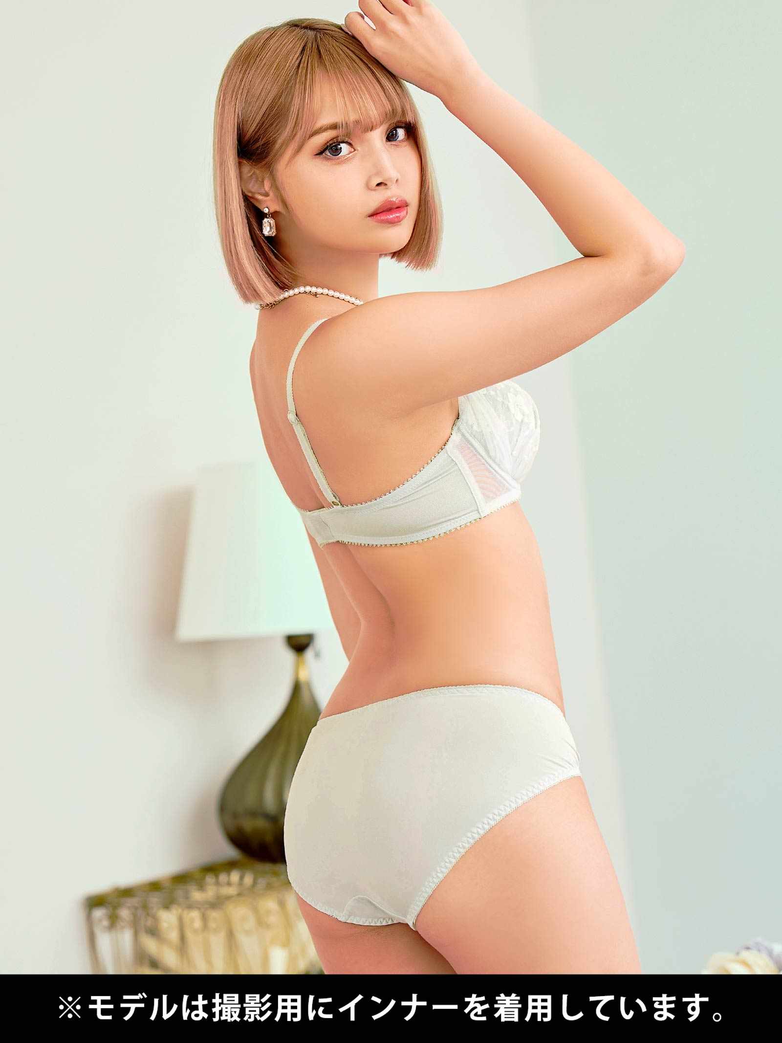 1/24新作!フラッフィーチュールフラワーブラジャー&フルバックショーツ