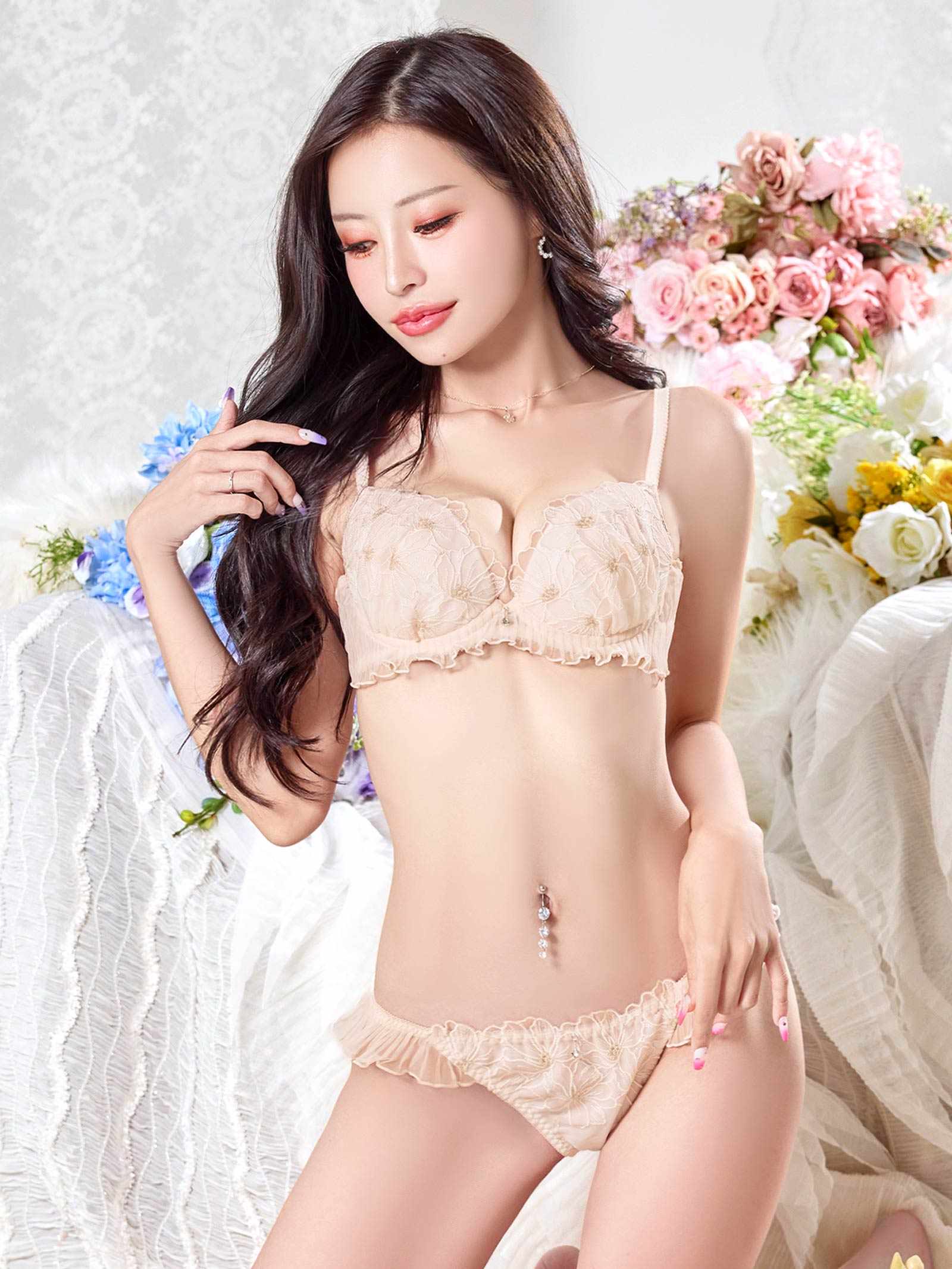 10/15新作!ユーフォリアフラワープリーツブラジャー&フルバックショーツ