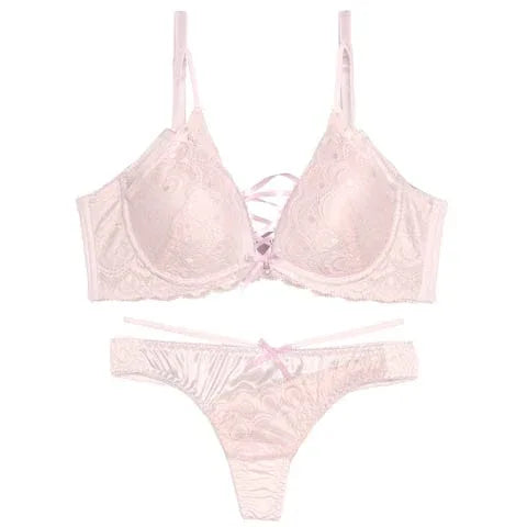 【三上悠亜着用】ブリリアントレーシィライン育乳脇高ブラジャー&Tバックショーツ - 【公式】247Lingerie