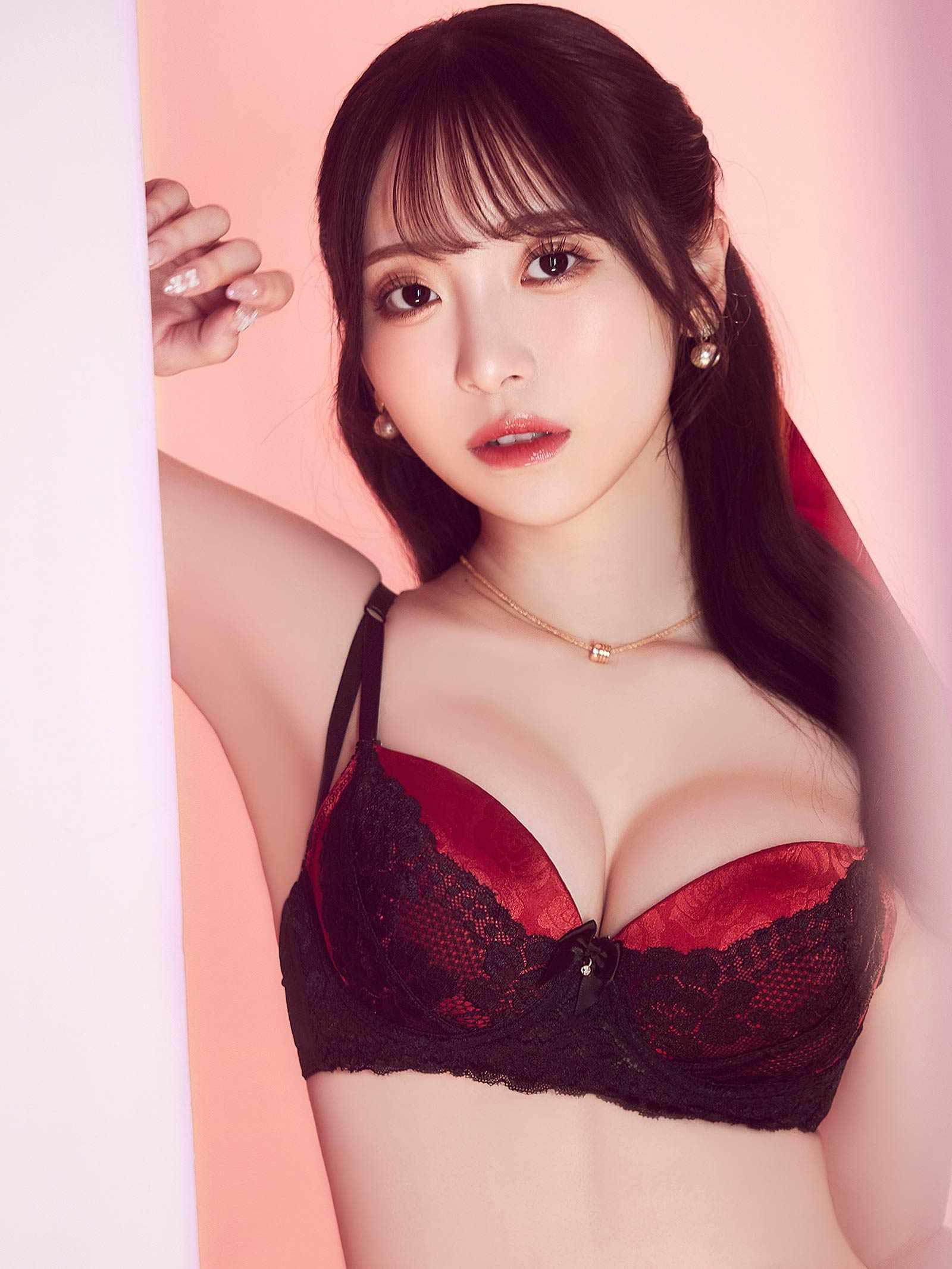 4/28新作!【かとゆり着用】【EFサイズ】ラグジュアリーサテンローズ育乳脇高ブラジャー&Tバックショーツ