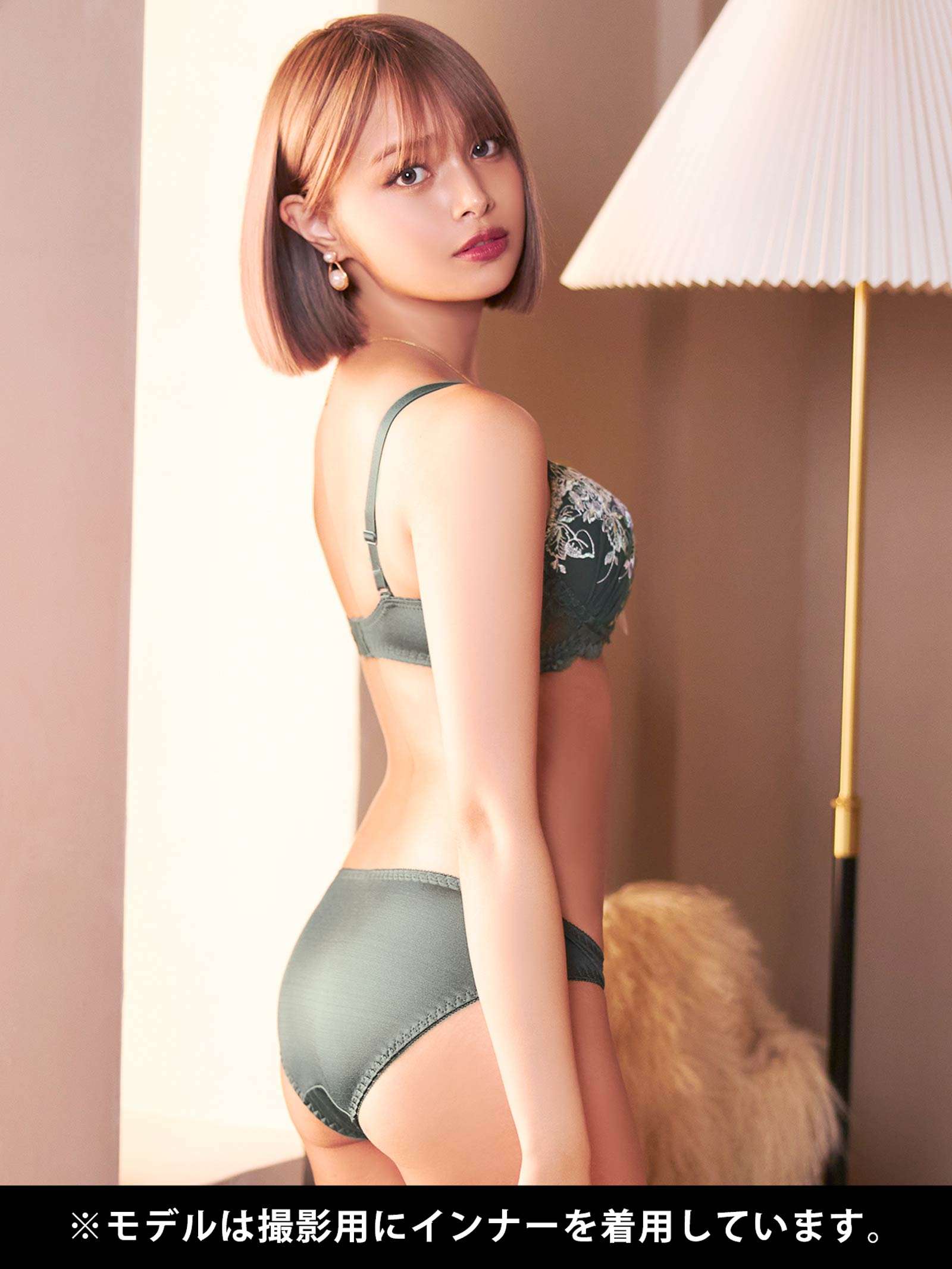 フェミニンフルーレットリボンブラジャー&フルバックショーツ