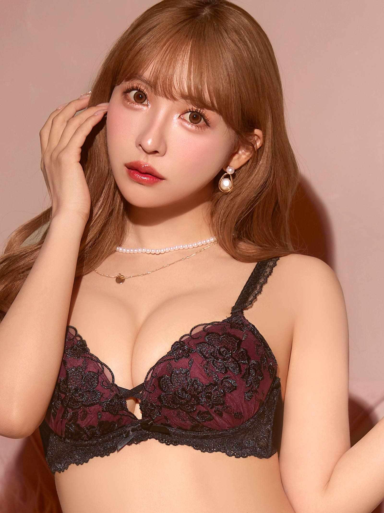 【三上悠亜着用】ブリリアントダークフルールブラジャー&フルバックショーツ - 【公式】247Lingerie