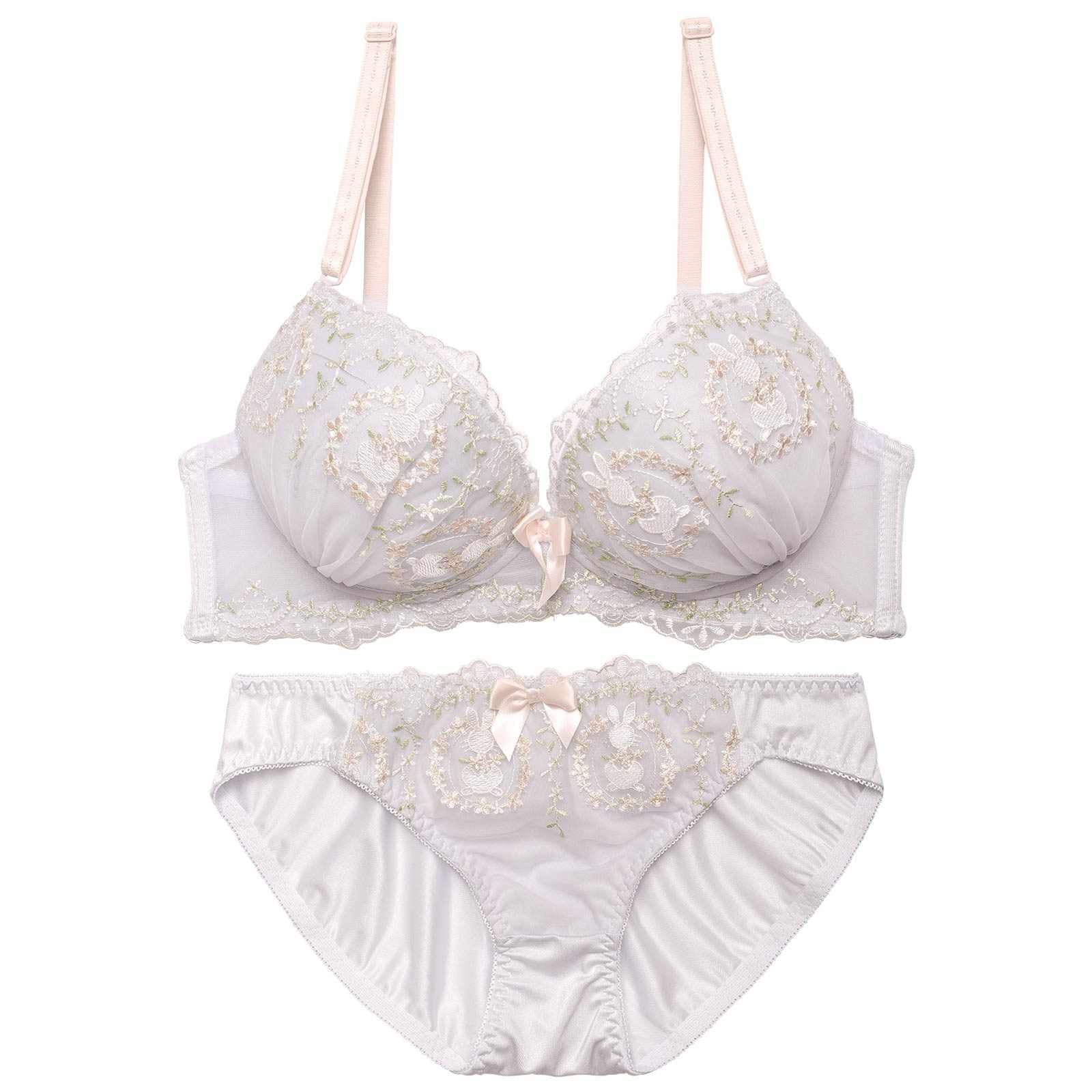 プリティーラビットテイルブラジャー&フルバックショーツ