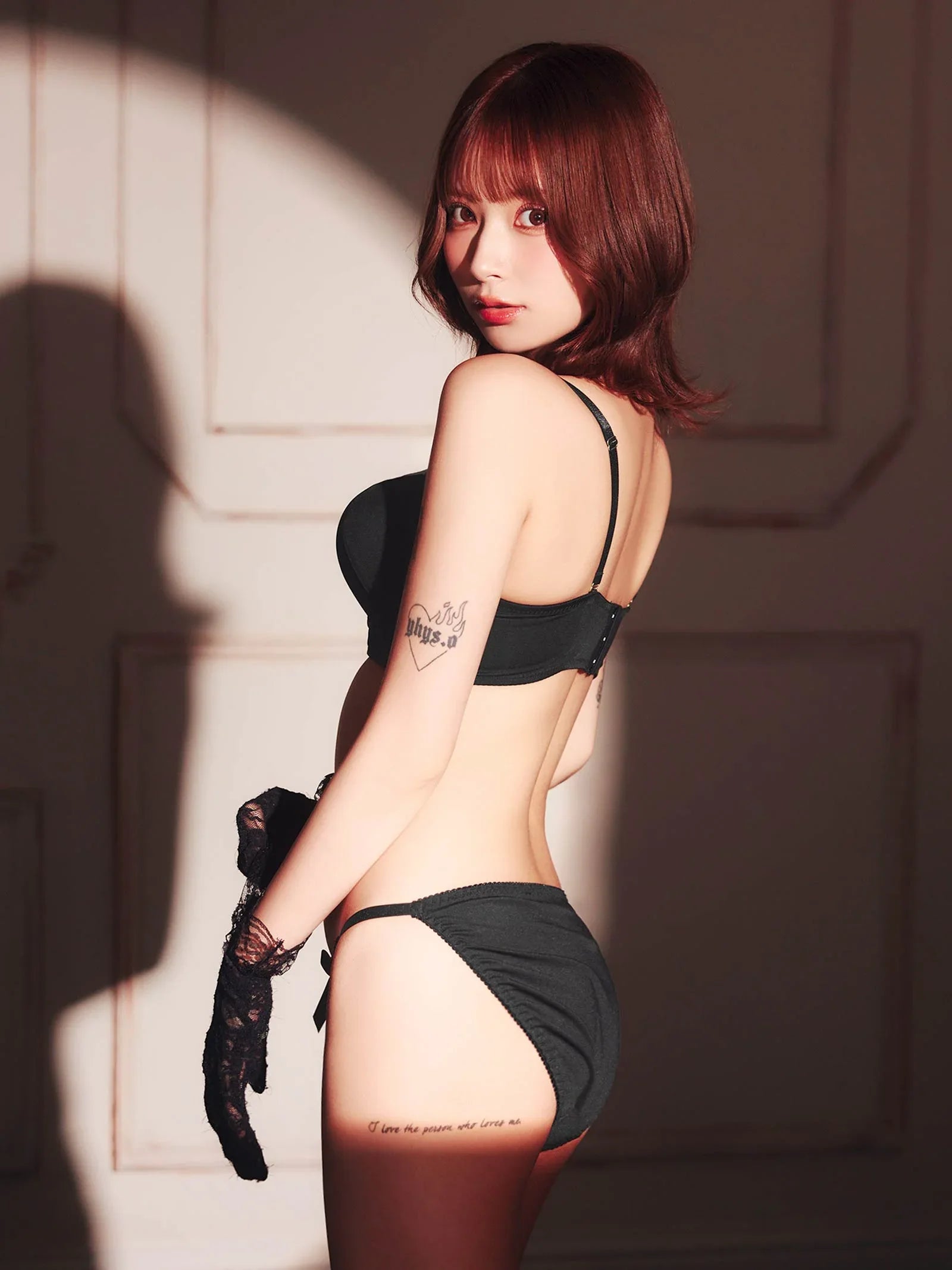 8/13新作!【EFサイズ】ワンカラージュエルチャーム育乳脇高ブラジャー&フルバックショーツ