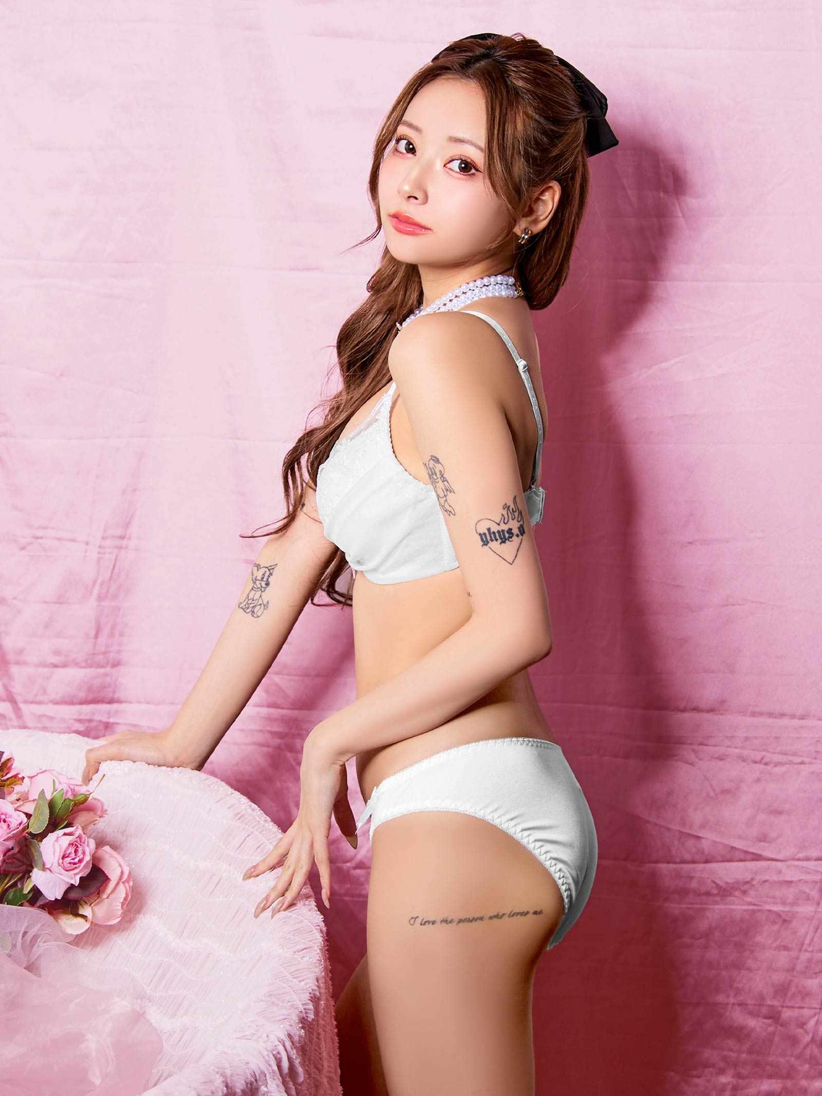 6/11新作!モノトーントゥインクルチュールブラジャー&フルバックショーツ