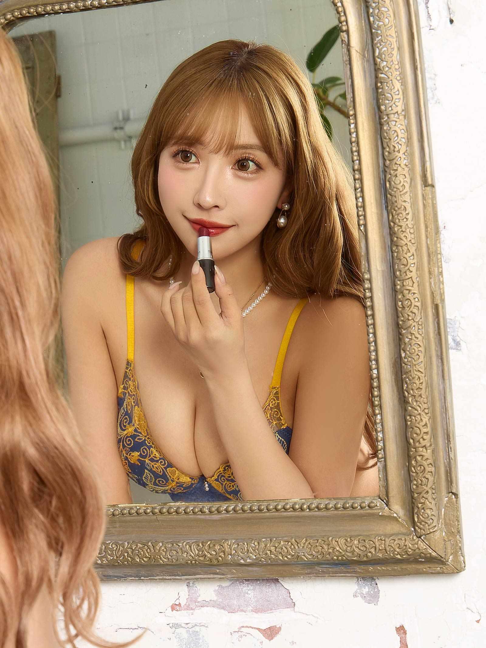 【三上悠亜着用】ビビットボタニカルフラワー育乳脇高ブラジャー&バック透けTバックショーツ - 【公式】247Lingerie