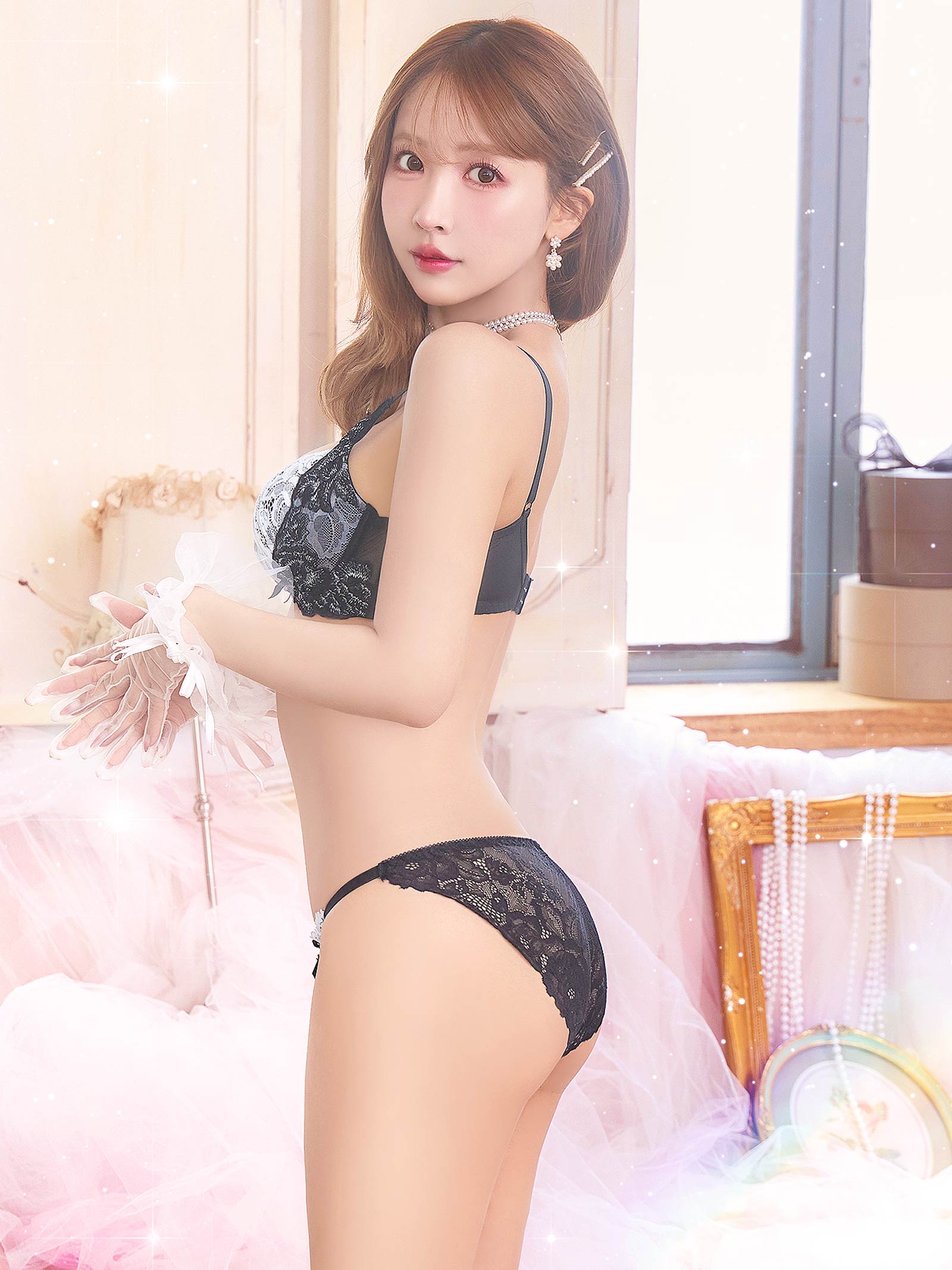 6/9新作!【三上悠亜着用】エレガントドールレース育乳脇高ブラジャー&バック透けフルバックショーツ