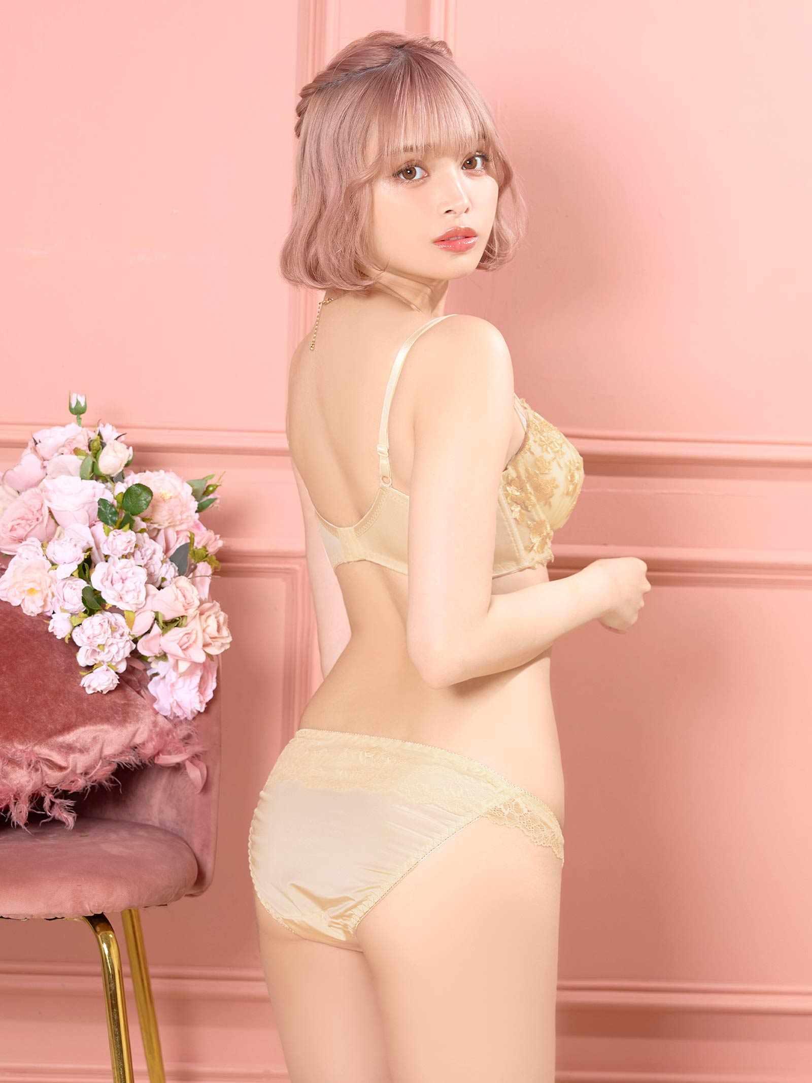 9/19新作!【EFサイズ】メルティピオニーエンブロイダリー育乳脇高ブラジャー&フルバックショーツ