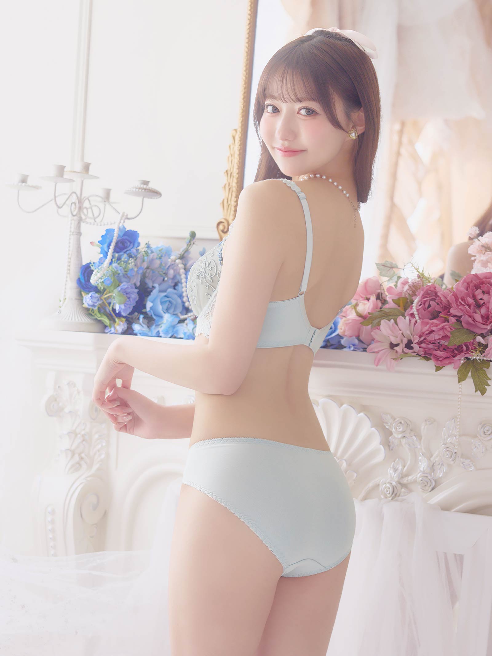 4/20新作!フェミニンアイビーエンブロイダリー育乳脇高ブラジャー&フルバックショーツ