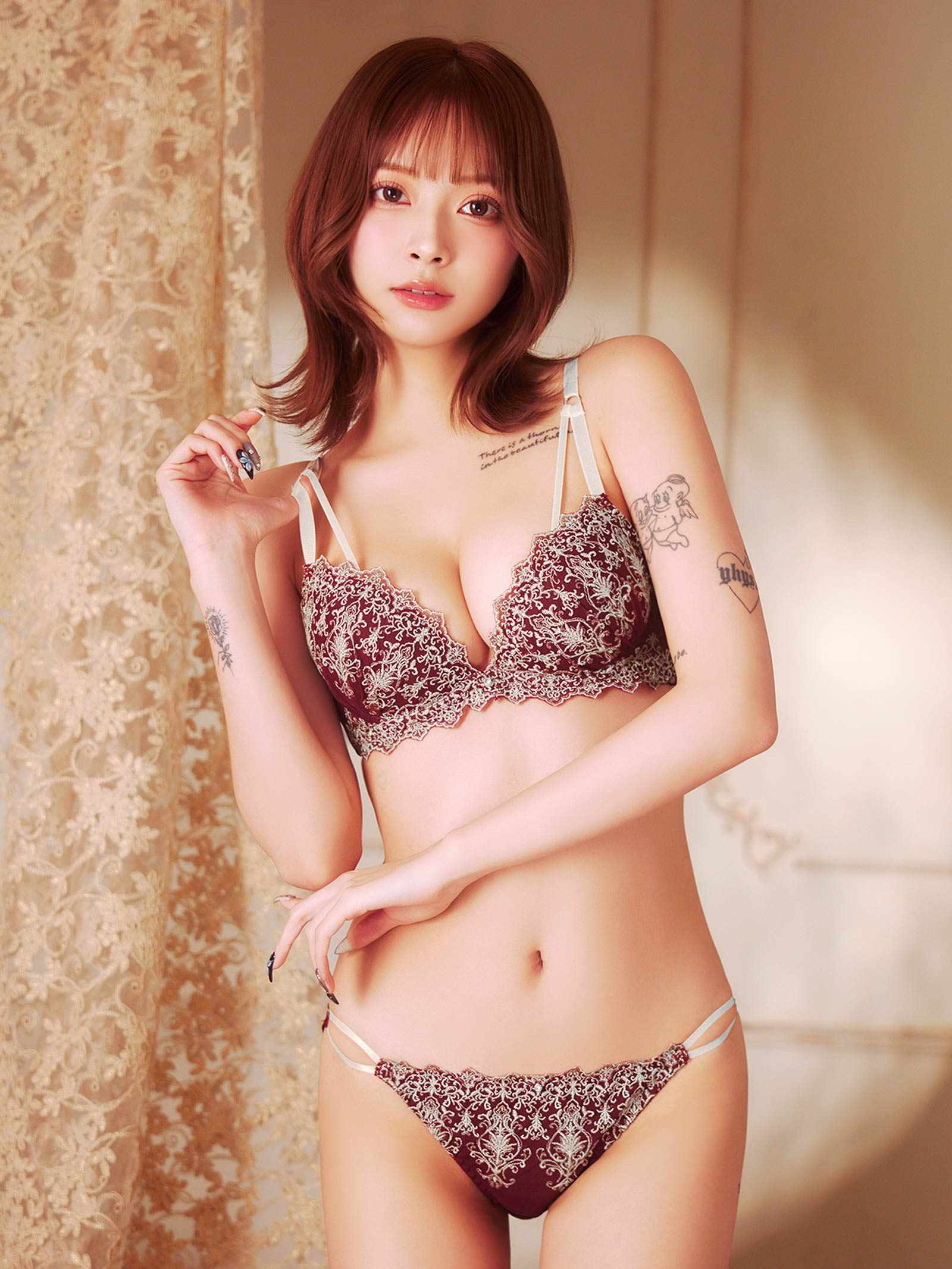 8/18新作!ダマスクディープストリングブラジャー&Tバックショーツ