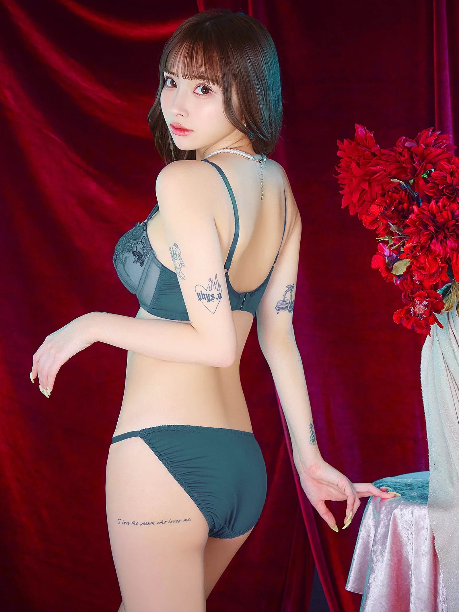 10/8新作!【EFサイズ】マスカレードディープフラワー育乳脇高ブラジャー&フルバックショーツ