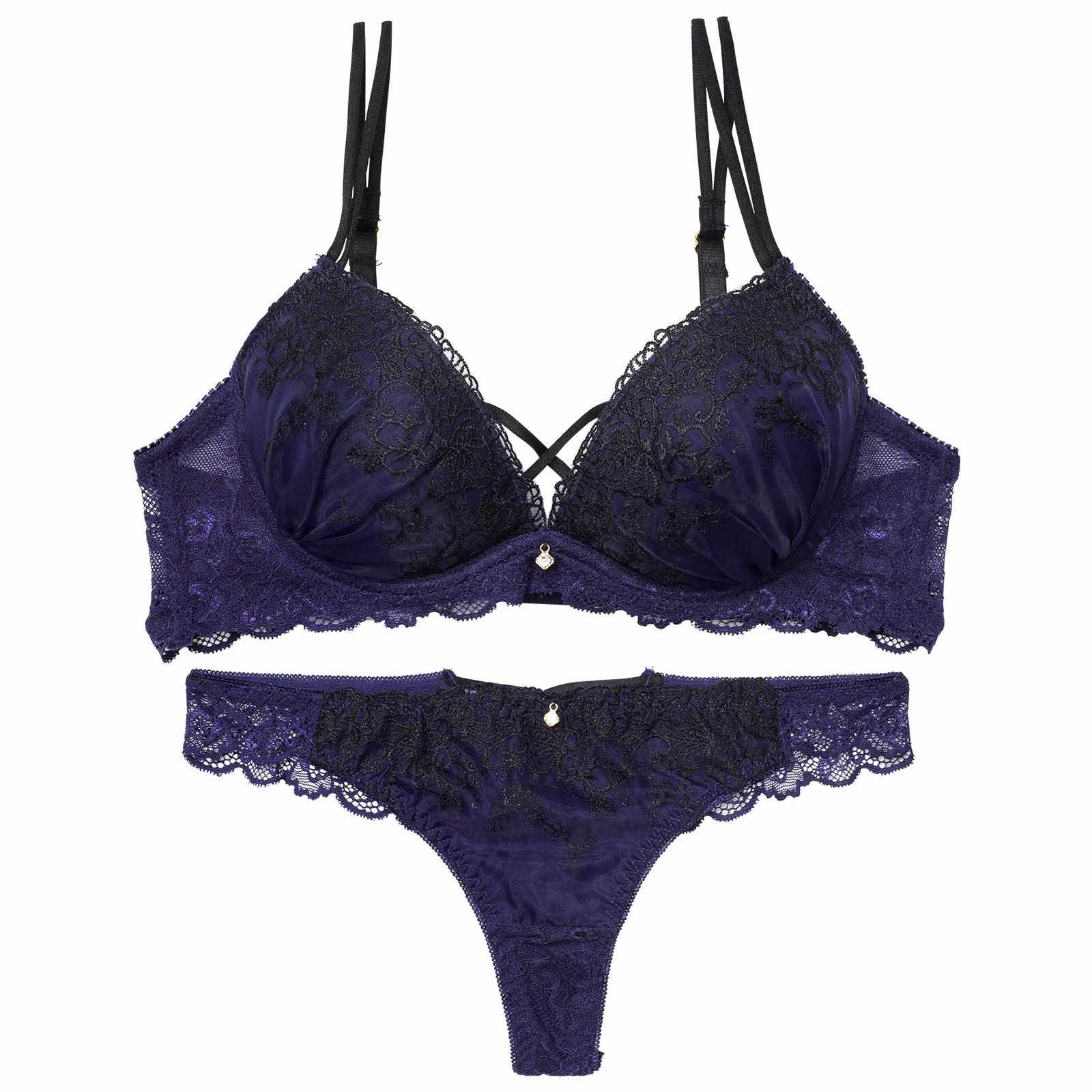 ディープクロスエンブロイダリーブラジャー&バック透けTバックショーツ