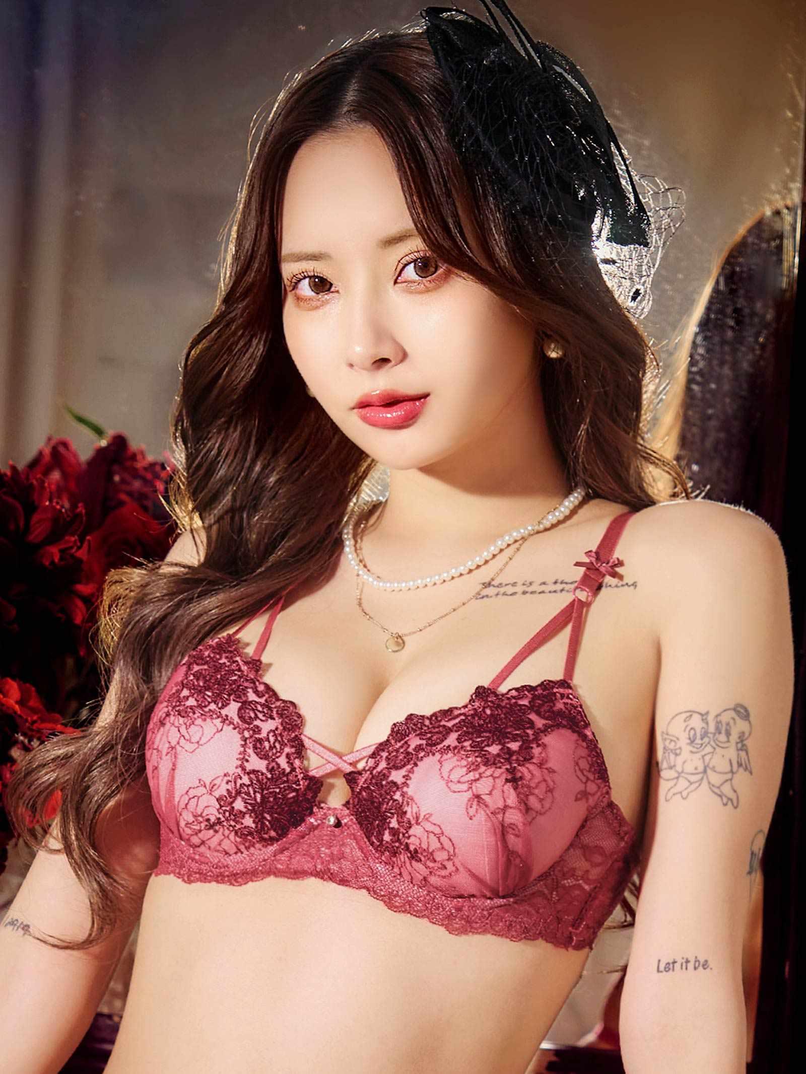 2/9新作!ゴシックダークフラワーブラジャー&バック透けTバックショーツ