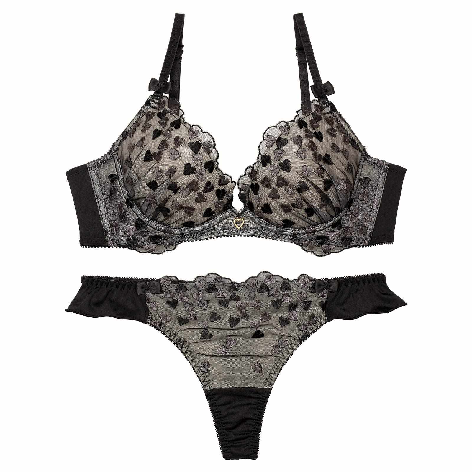 キューティーリボンハートブラジャー&Tバックショーツ