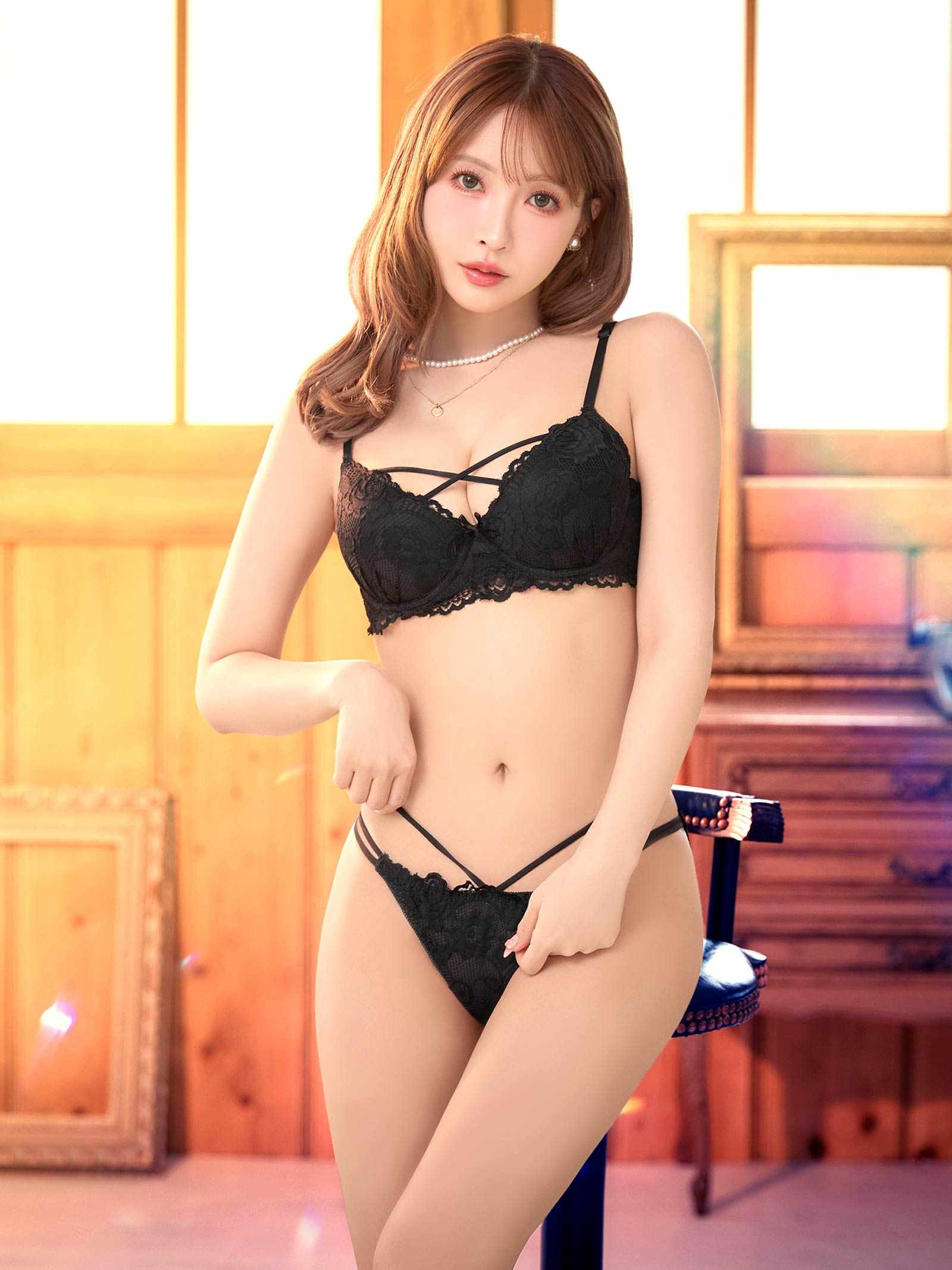 4/23新作!【三上悠亜着用】【EFサイズ】ローズレーシィストリング育乳脇高ブラジャー&バック透けフルバックショーツ