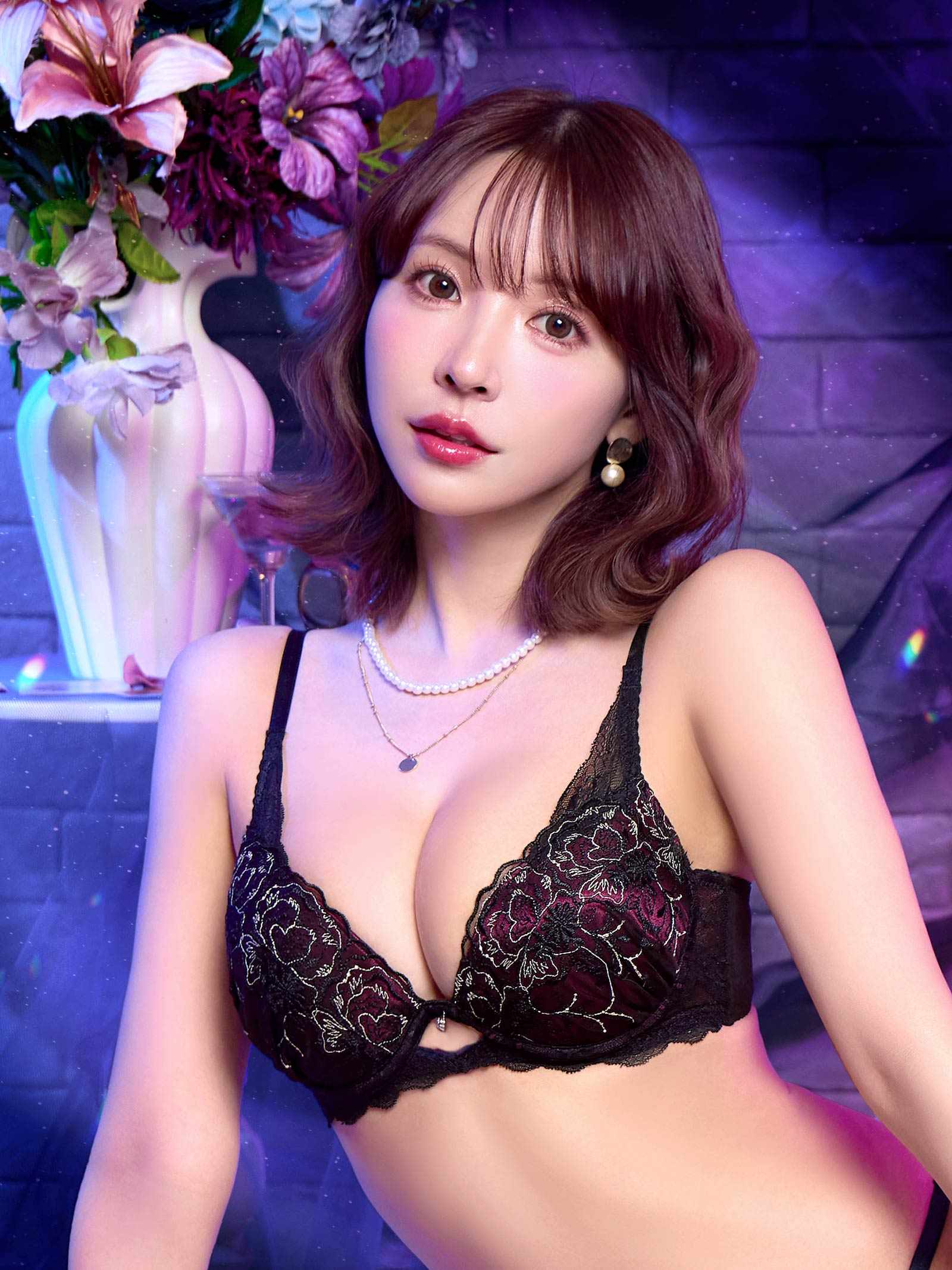 1/9新作!【三上悠亜着用】ディープノクターンフラワーブラジャー&Tバックショーツ