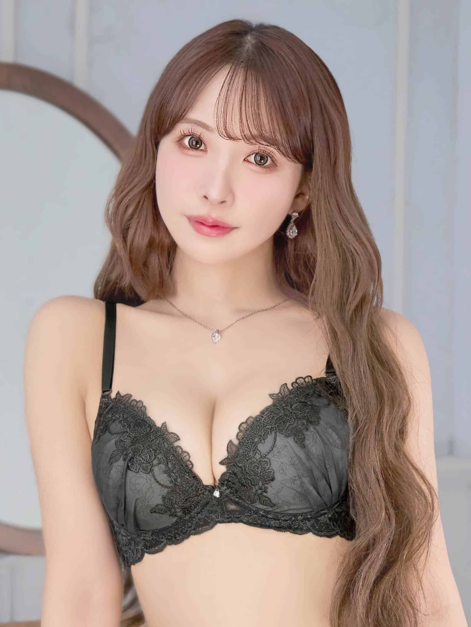 2/13新作!【三上悠亜着用】ブロッサムダークレースブラジャー&Tバックショーツ