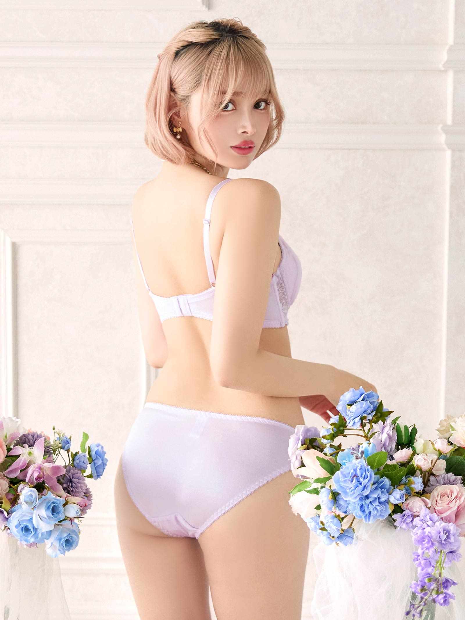 10/31新作!ルミエールフローラブラジャー&フルバックショーツ