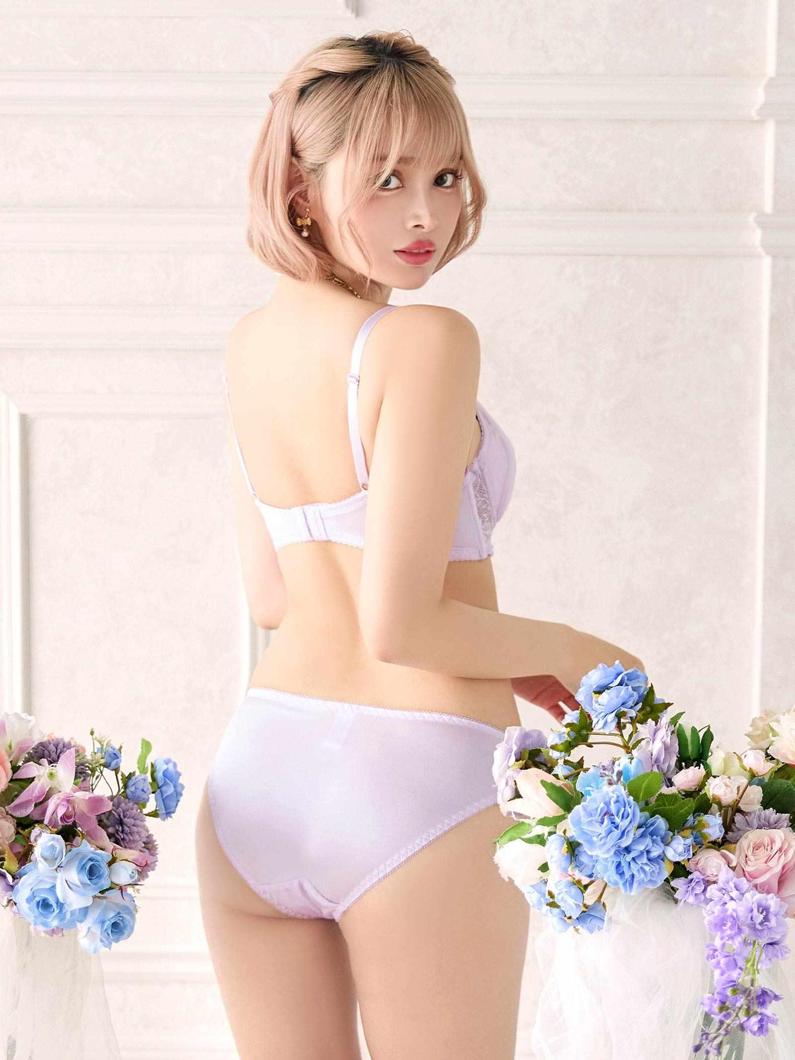 10/31新作!ルミエールフローラブラジャー&フルバックショーツ