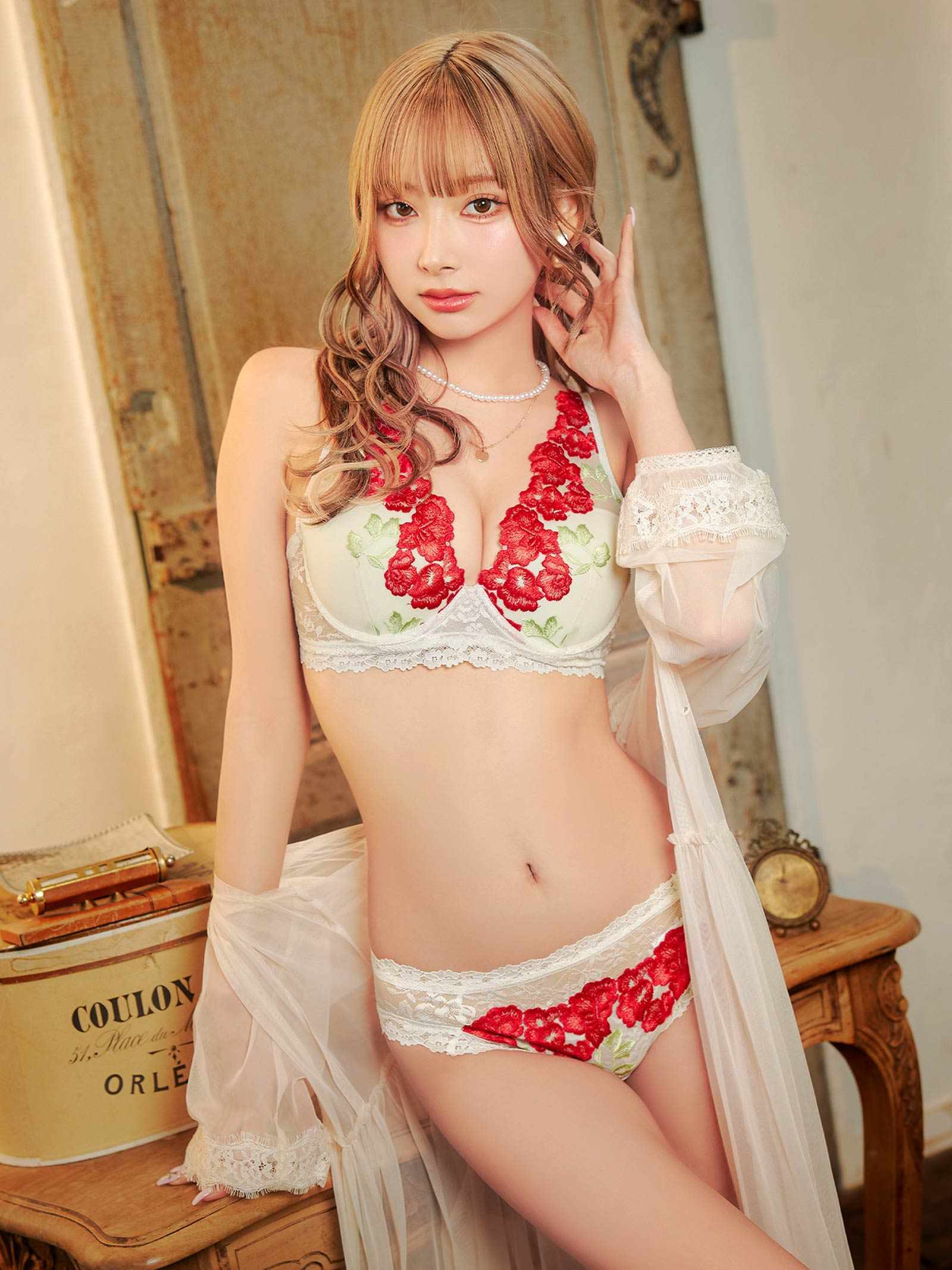 1/29新作!ゴージャスビビットローズブラジャー&バック透けフルバックショーツ