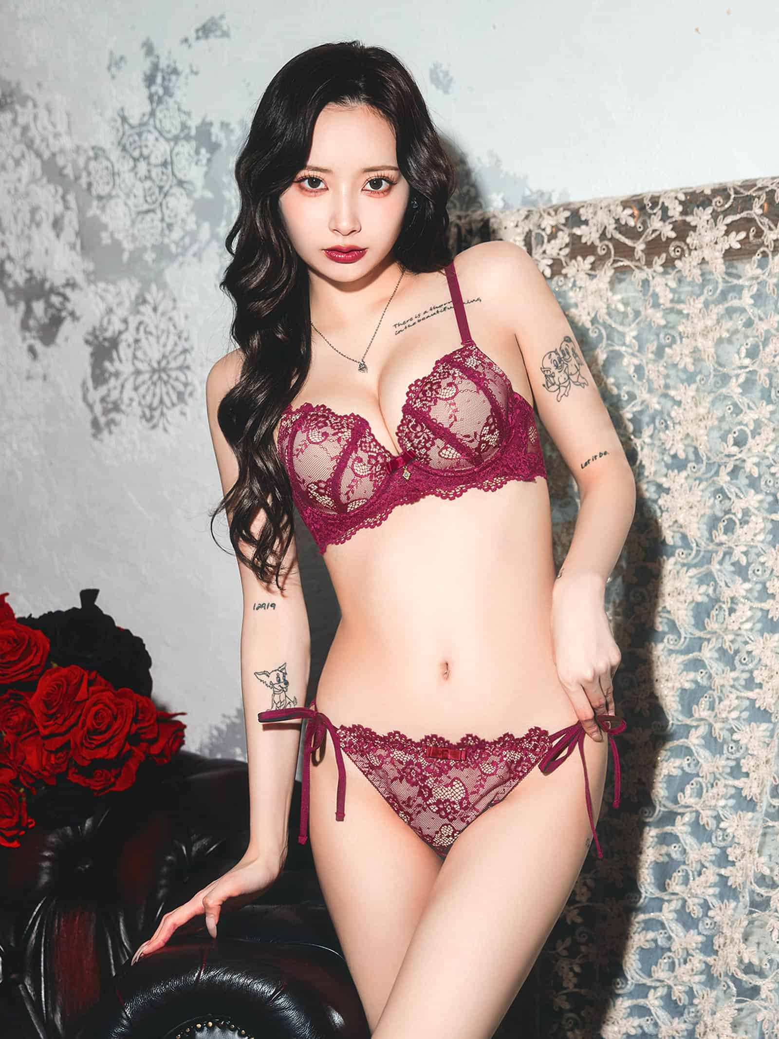 2/7再販!【ノンワイヤー】ヌーディーレース育乳脇高ブラジャー&サイド紐バック透けフルバックショーツ - 【公式】247Lingerie