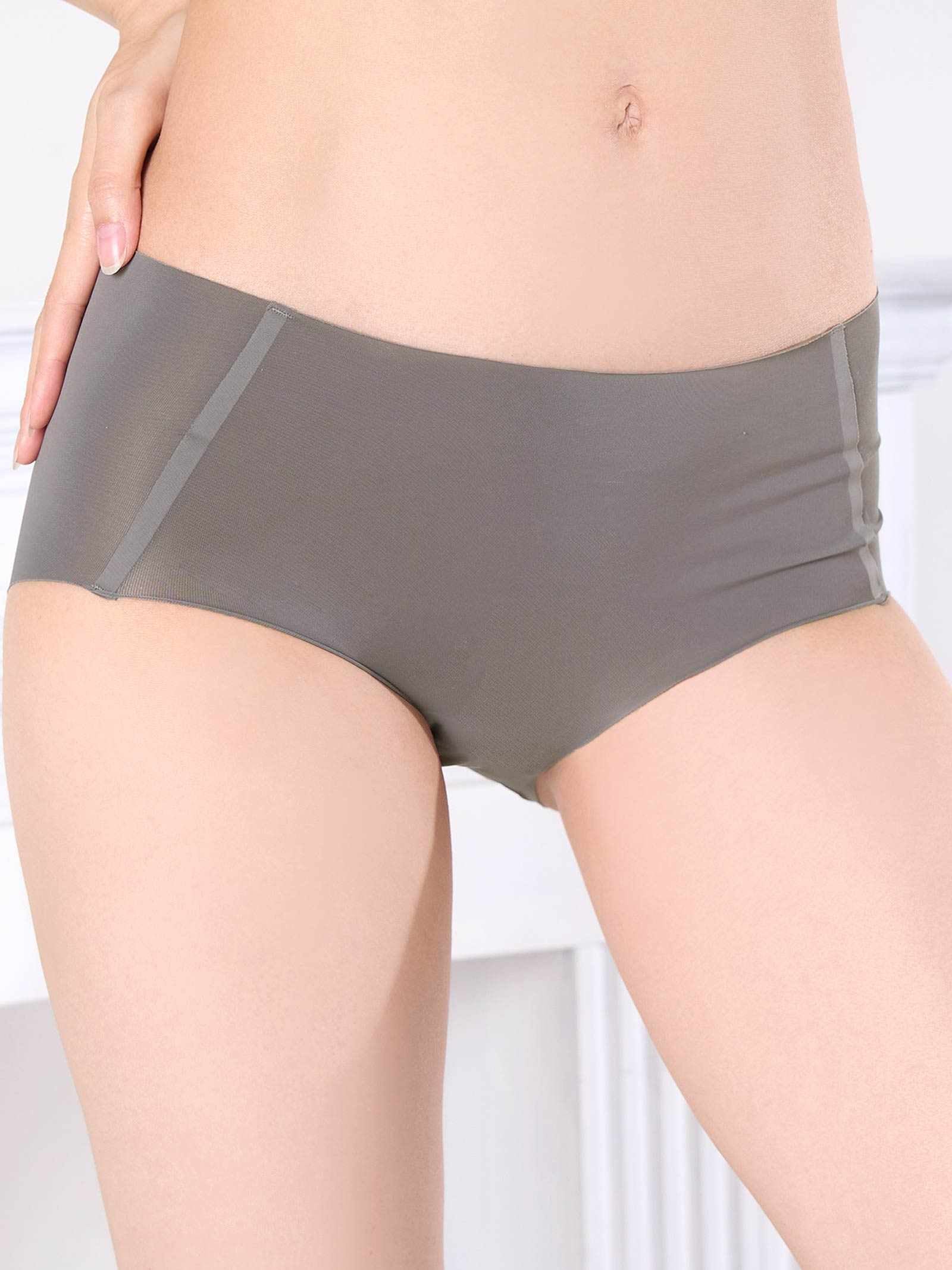 4/21新作!ワンカラーダスティシームレスフルバックショーツ単品