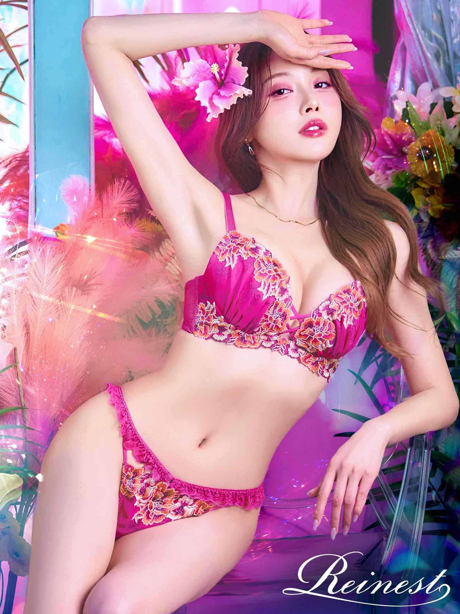 6/22新作!【Reinest】ゴージャスビビッドフラワーブラジャー&バック透けTバックショーツ