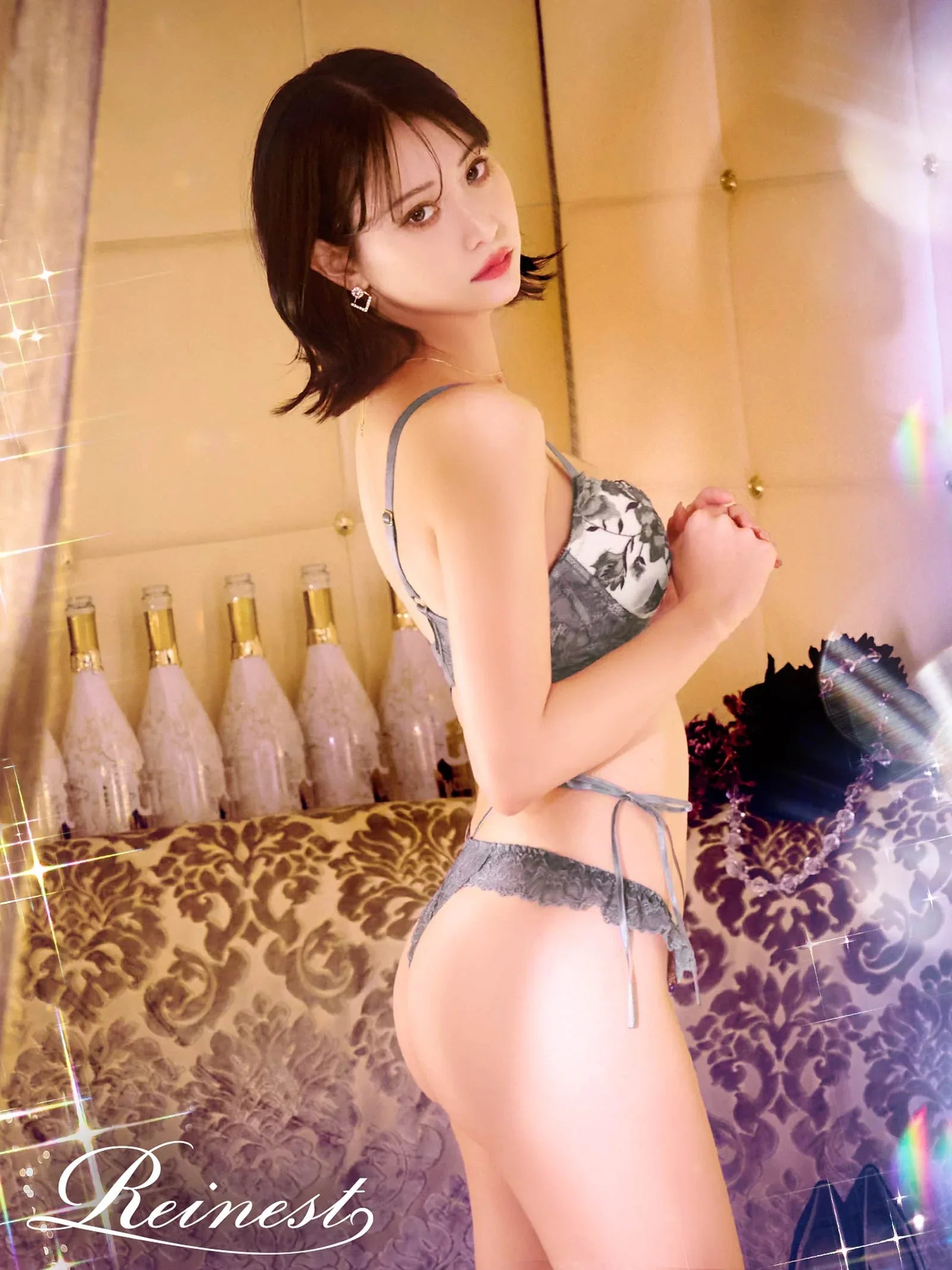 【永尾まりや着用】【Reinest】エレガンスピオニーブルーム育乳脇高★魔法のブラジャー&バック透けTバックショーツ - 【公式】247Lingerie
