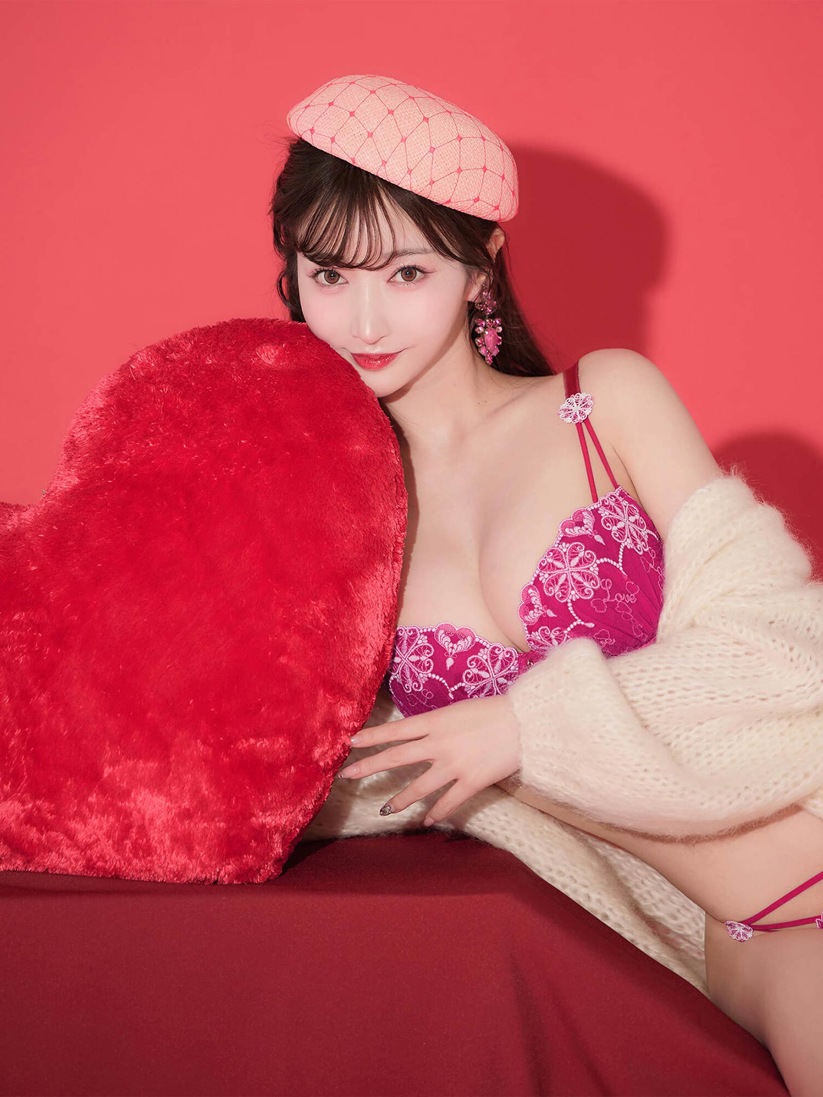 【Rちゃんプロデュース/LEMURA】Glow Heart Lingerie -フルバックセット-