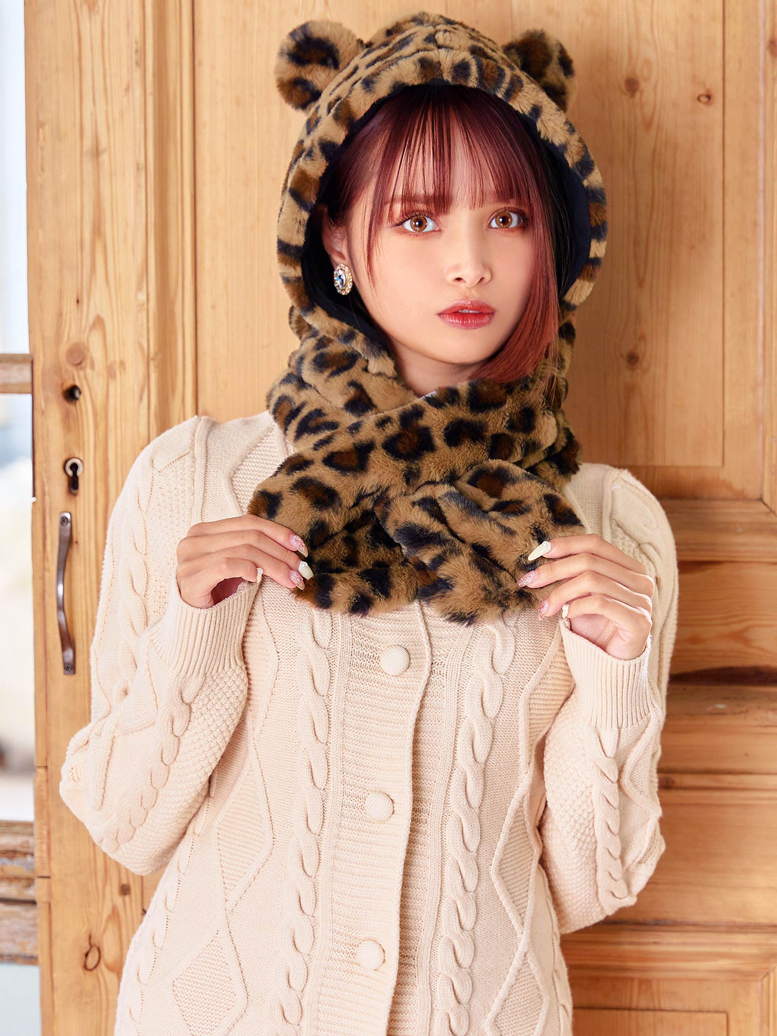 12/6新作!ふわもこレオパードフード付きマフラー