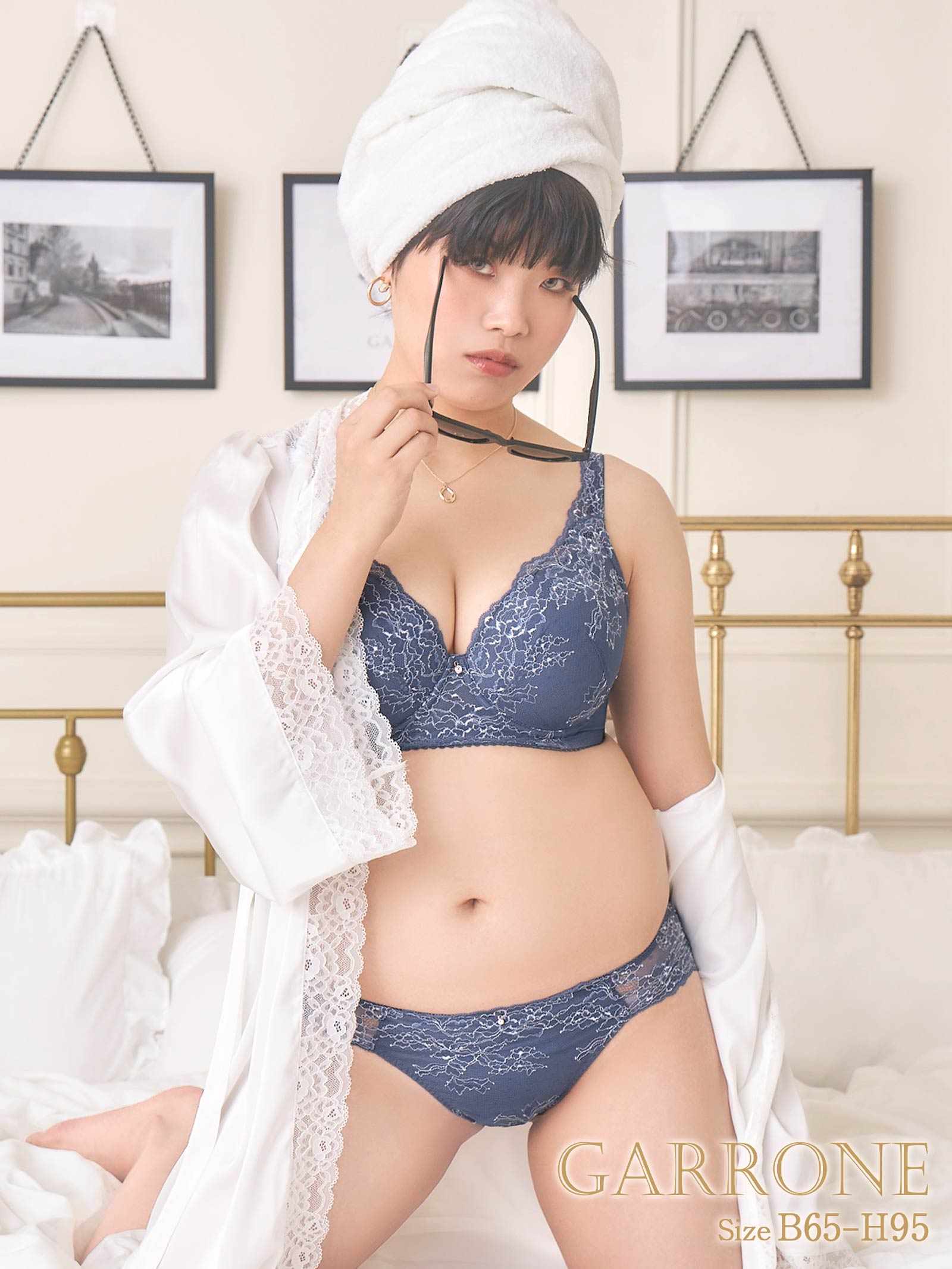 【予約:12月上旬より順次発送】【ダレノガレ明美プロデュース/GARRONE】Luxury Floral Bra ラグジュアリーフローラルブラ / BLUE