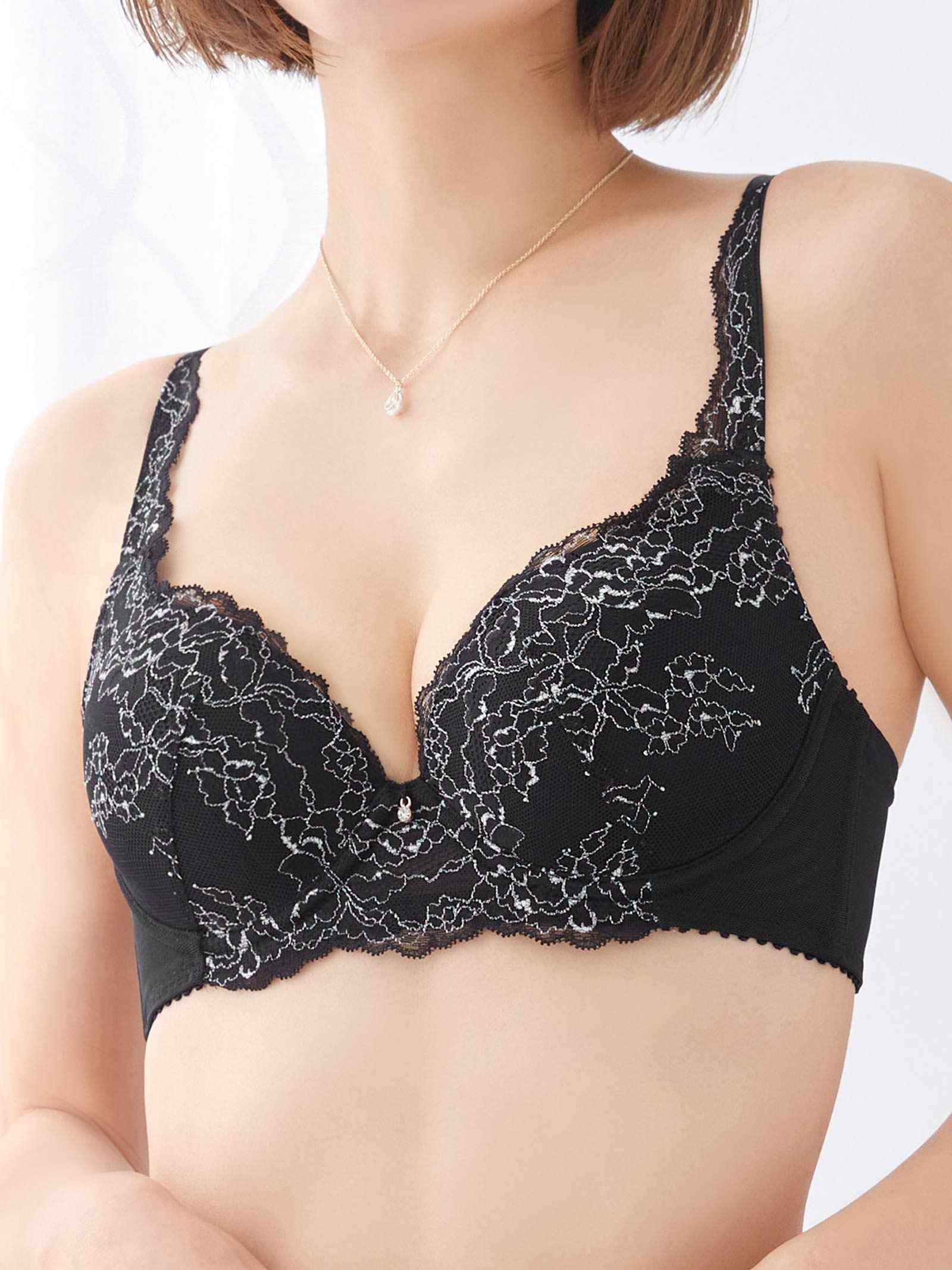 【予約:12月上旬より順次発送】【ダレノガレ明美プロデュース/GARRONE】Luxury Floral Bra ラグジュアリーフローラルブラ / BLACK