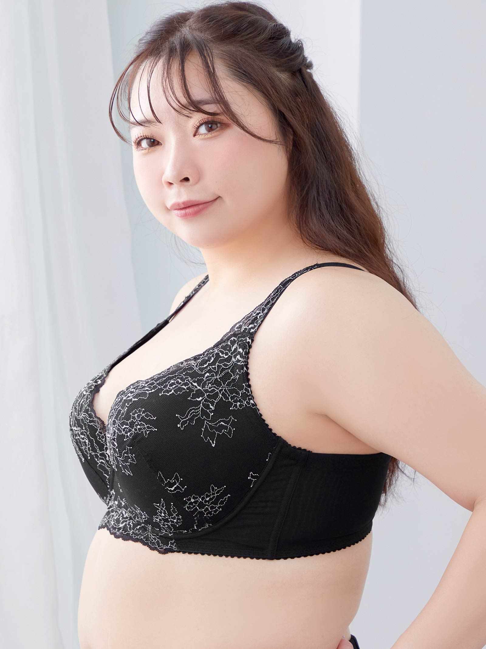 【予約:12月上旬より順次発送】【ダレノガレ明美プロデュース/GARRONE】Luxury Floral Bra ラグジュアリーフローラルブラ / BLACK