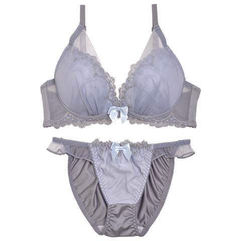 12/11再販!【三上悠亜着用】【ノンワイヤー】ロイヤリティチュールフラワーブラジャー&フルバックショーツ