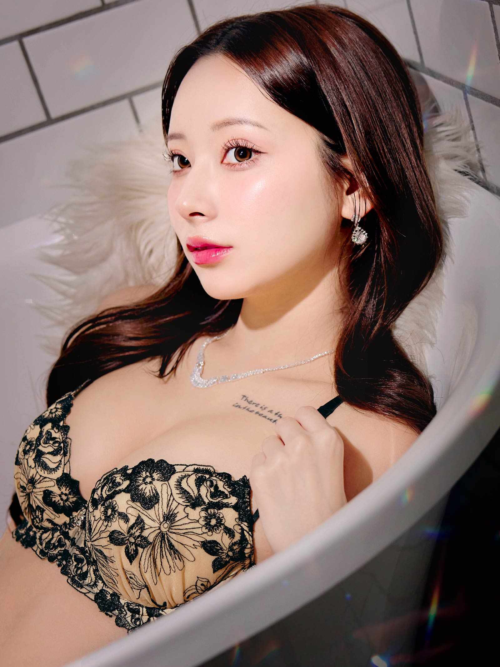 12/17新作!ラグジュアリーレーシィブロッサムブラジャー＆フルバックショーツ