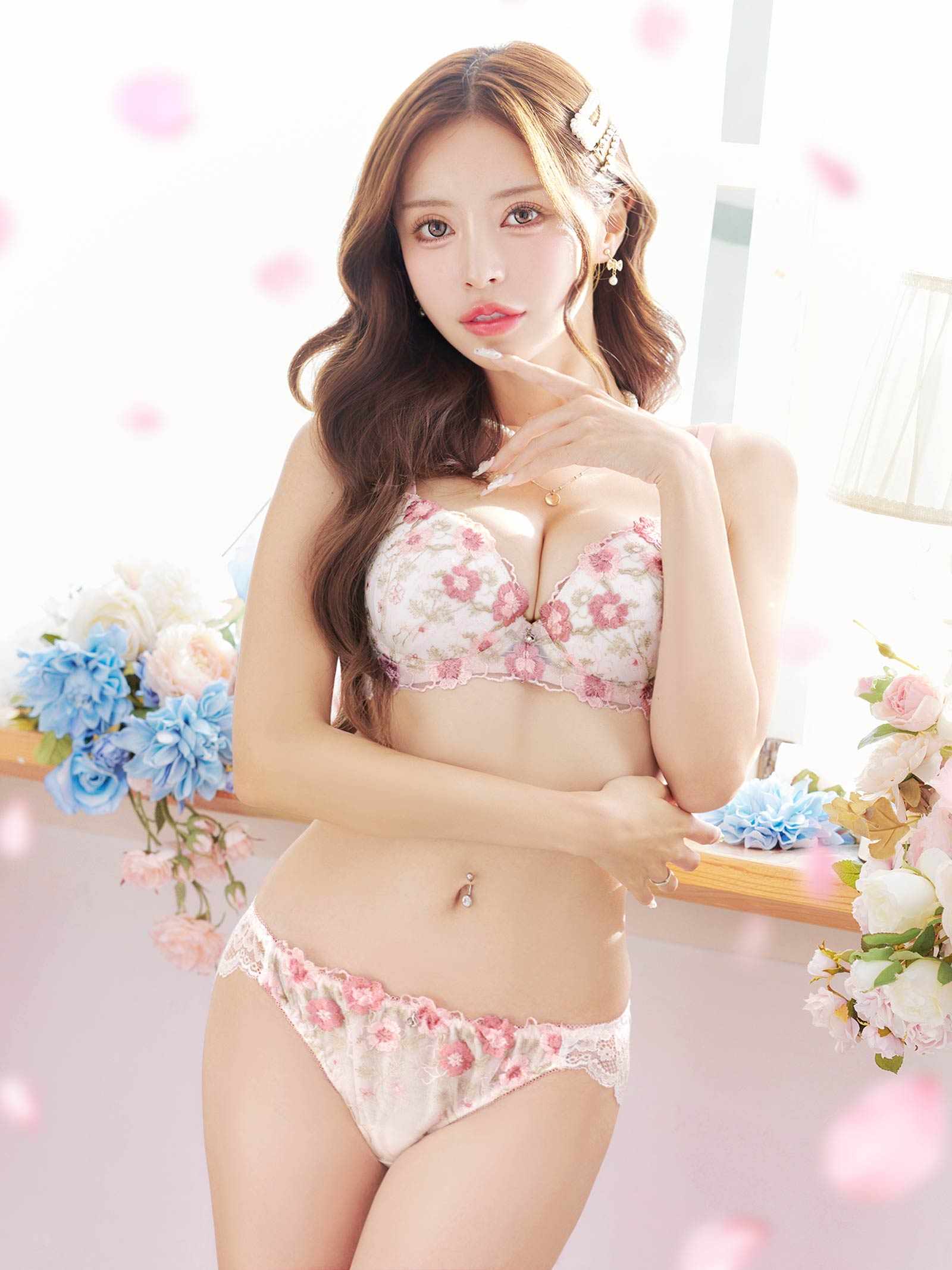 9/26新作!メロウフラワーブロッサム育乳脇高ブラジャー&フルバックショーツ