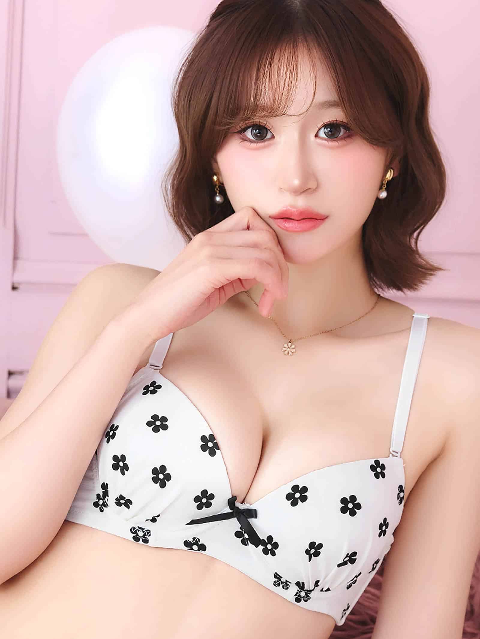 7/13新作!モノトーンフルーレットブラジャー&フルバックショーツ
