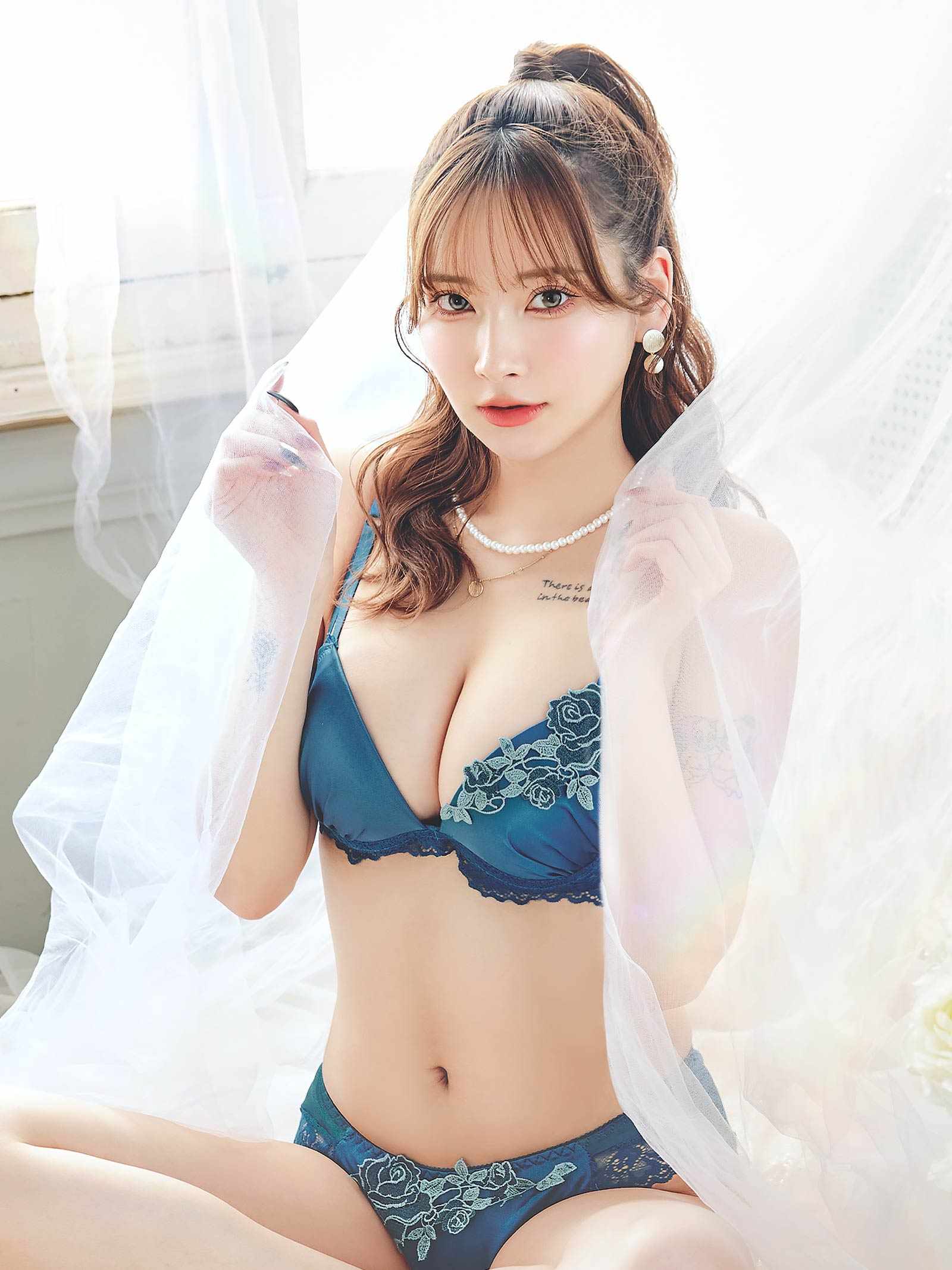 6/5新作!【3点セット】ミステリアスグロッシーロゼ育乳脇高ブラジャー&フルバック&Tバックショーツ