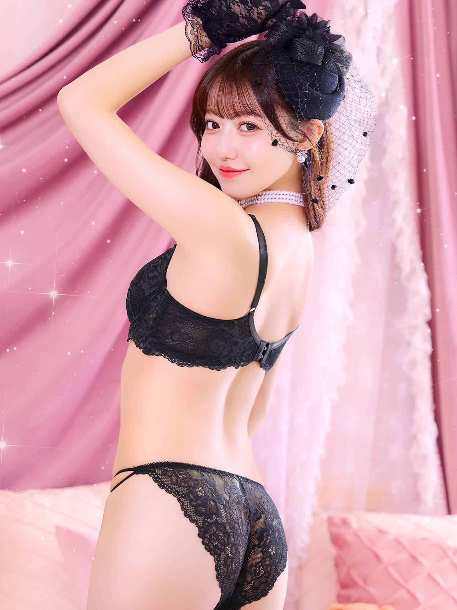 9/4新作!フラワーレースストリング育乳脇高ブラジャー&バック透けフルバックショーツ