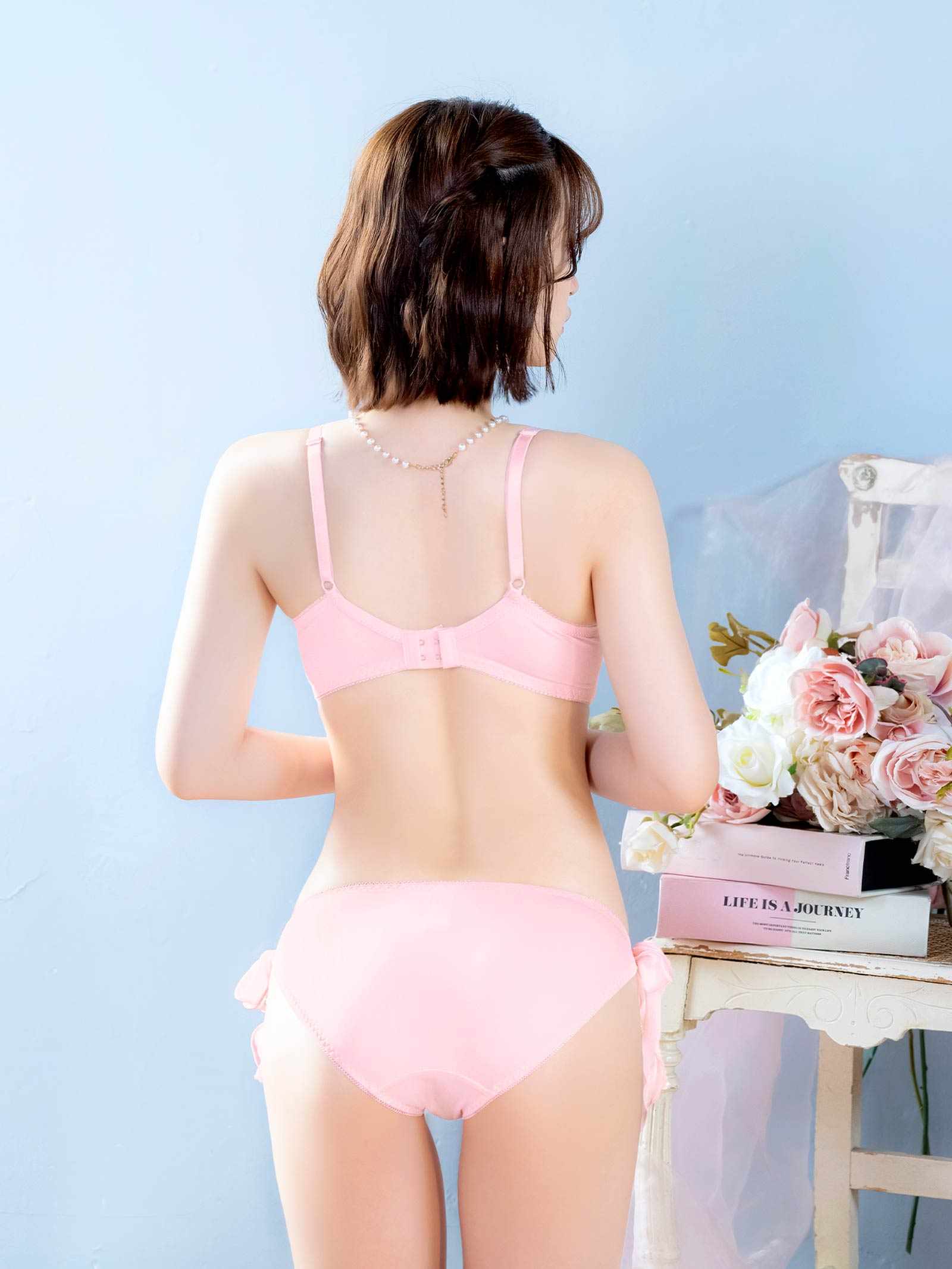 1/23新作!ミルキーブロッサムリボン育乳脇高ブラジャー&フルバックショーツ