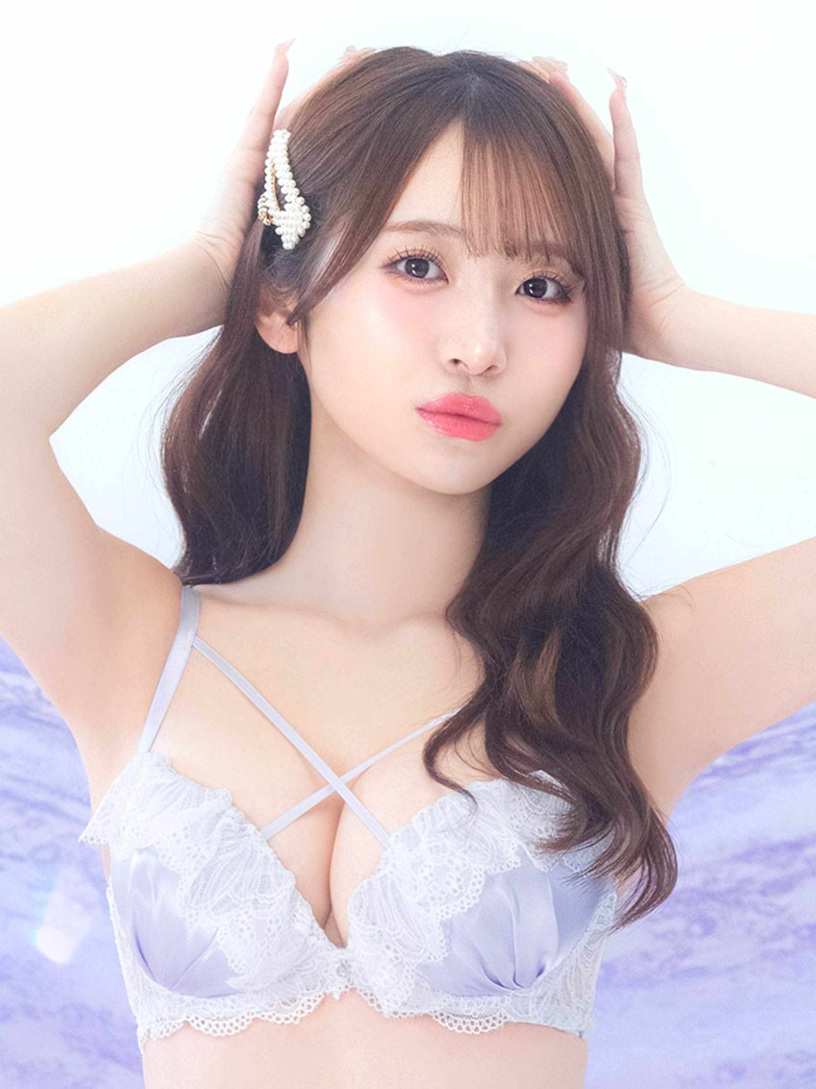 4/8新作!【かとゆり着用】ミルキーサテンレースブラジャー&バック透けTバックショーツ