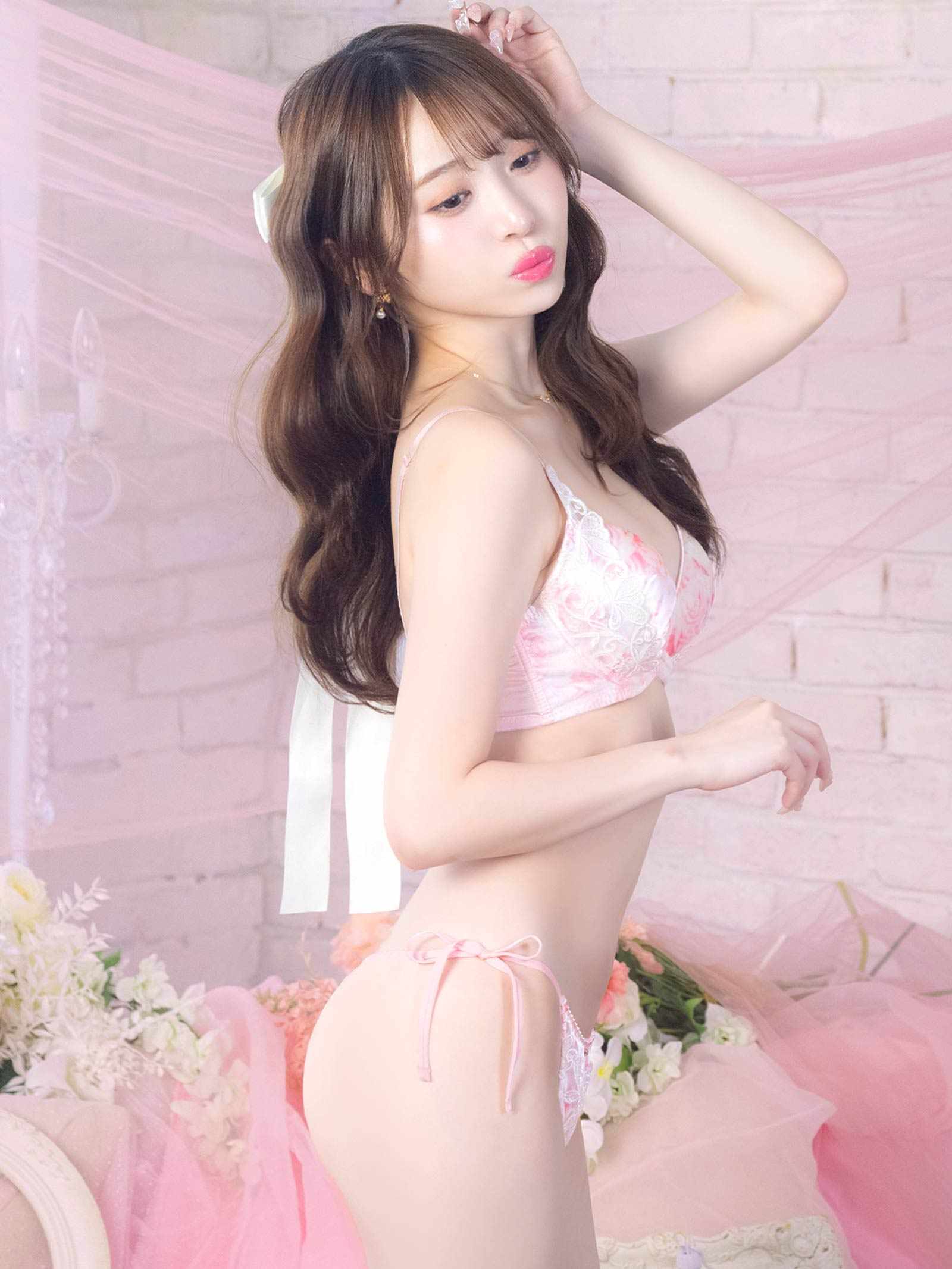 4/1新作!【かとゆり着用】エフェメラルバタフライロゼブラジャー&サイド紐Tバックショーツ