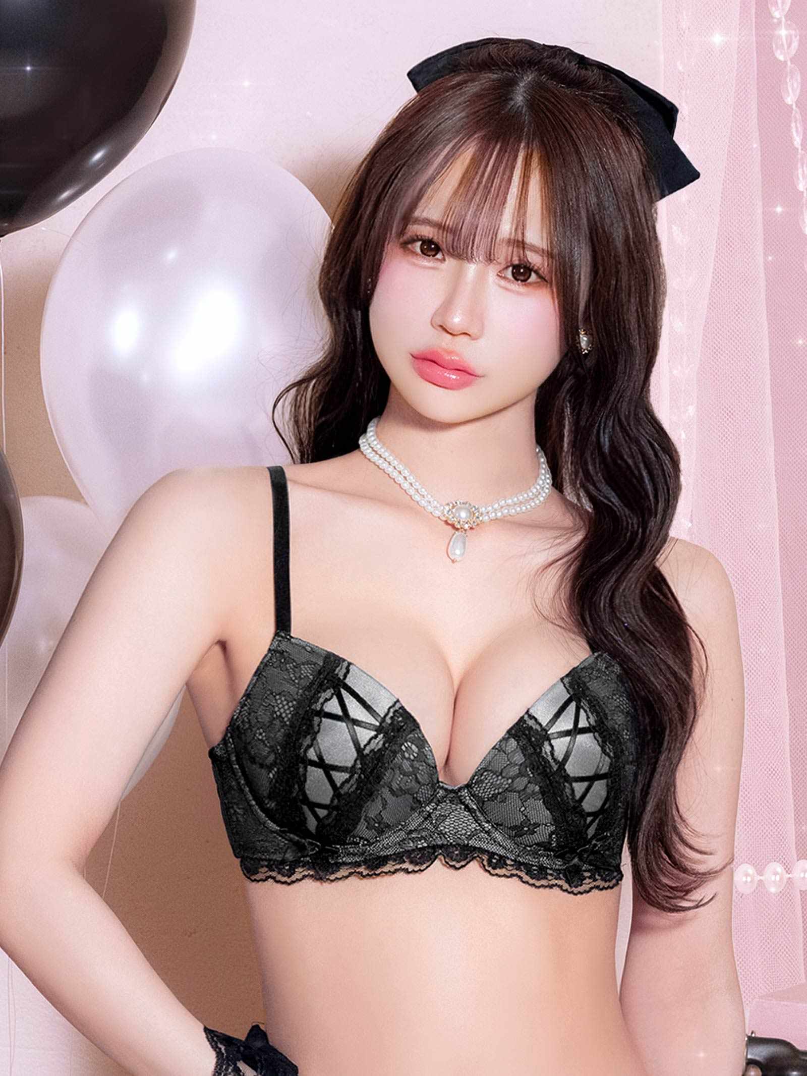 ダークガーリーレースアップブラジャー&Tバックショーツ